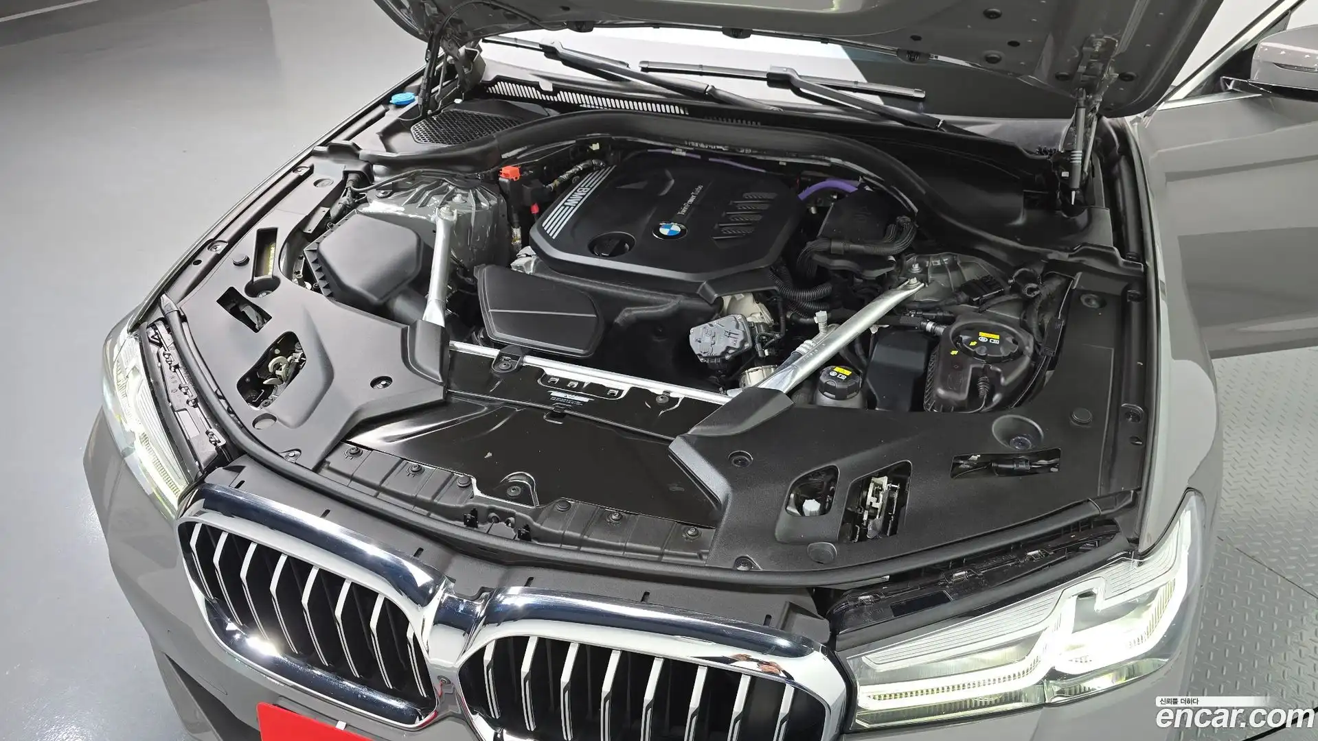 5-Series BMW 2021.4-OUTER-006