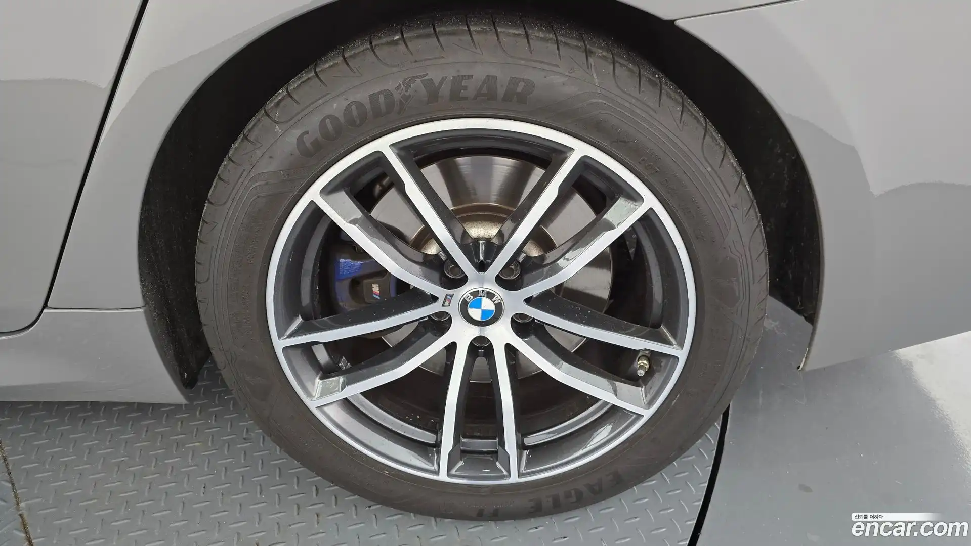 5-Series BMW 2021.4-OUTER-031