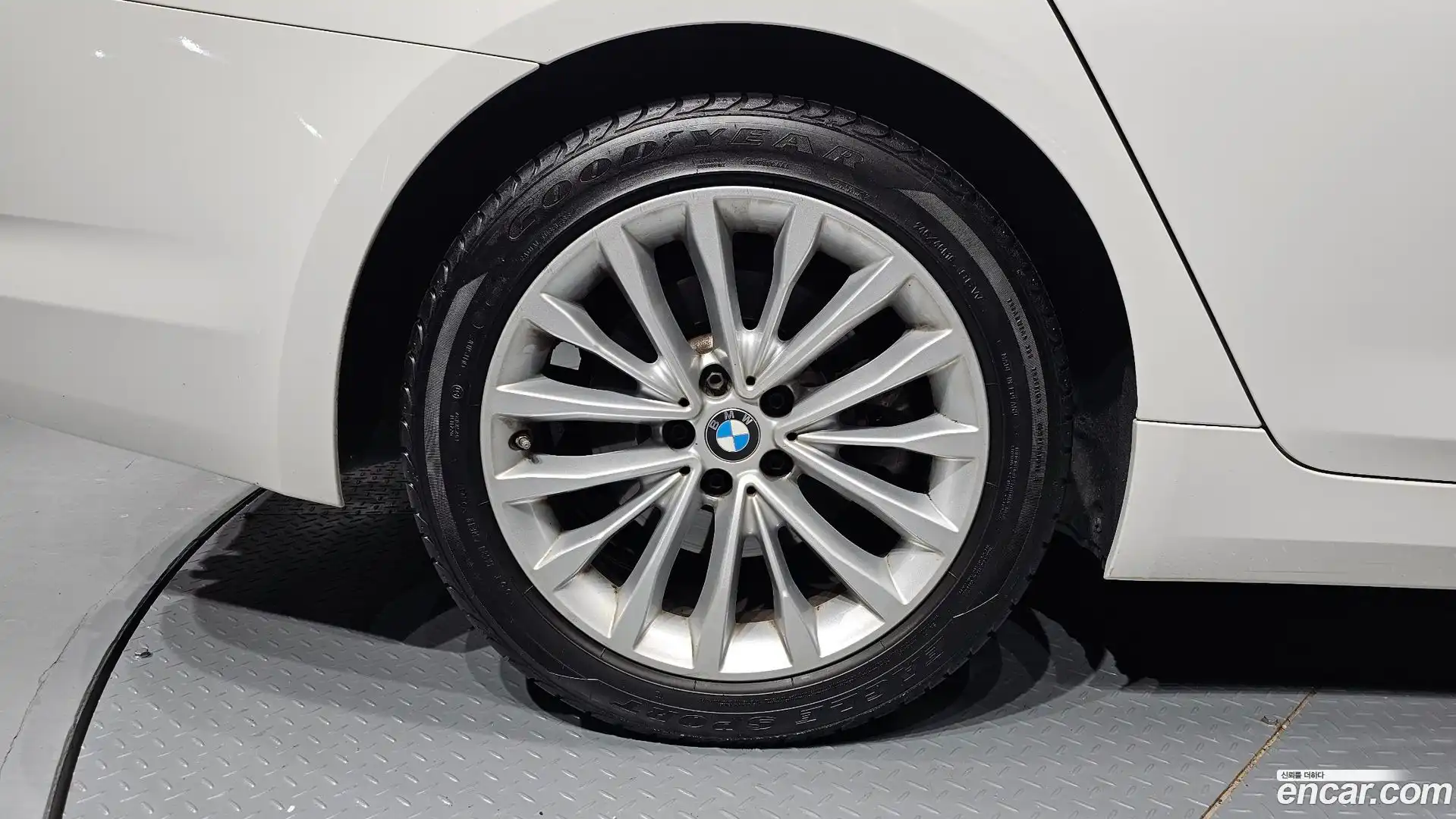 5-Series BMW 2019.10-OUTER-005
