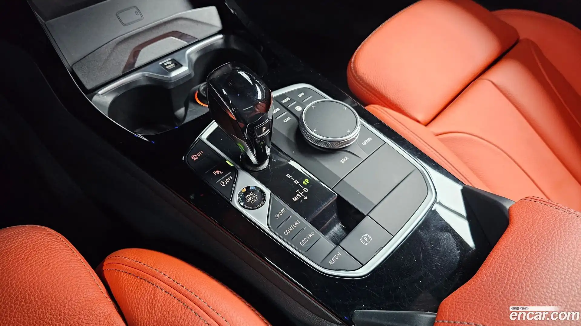2-Series BMW 2021.4-INNER-009