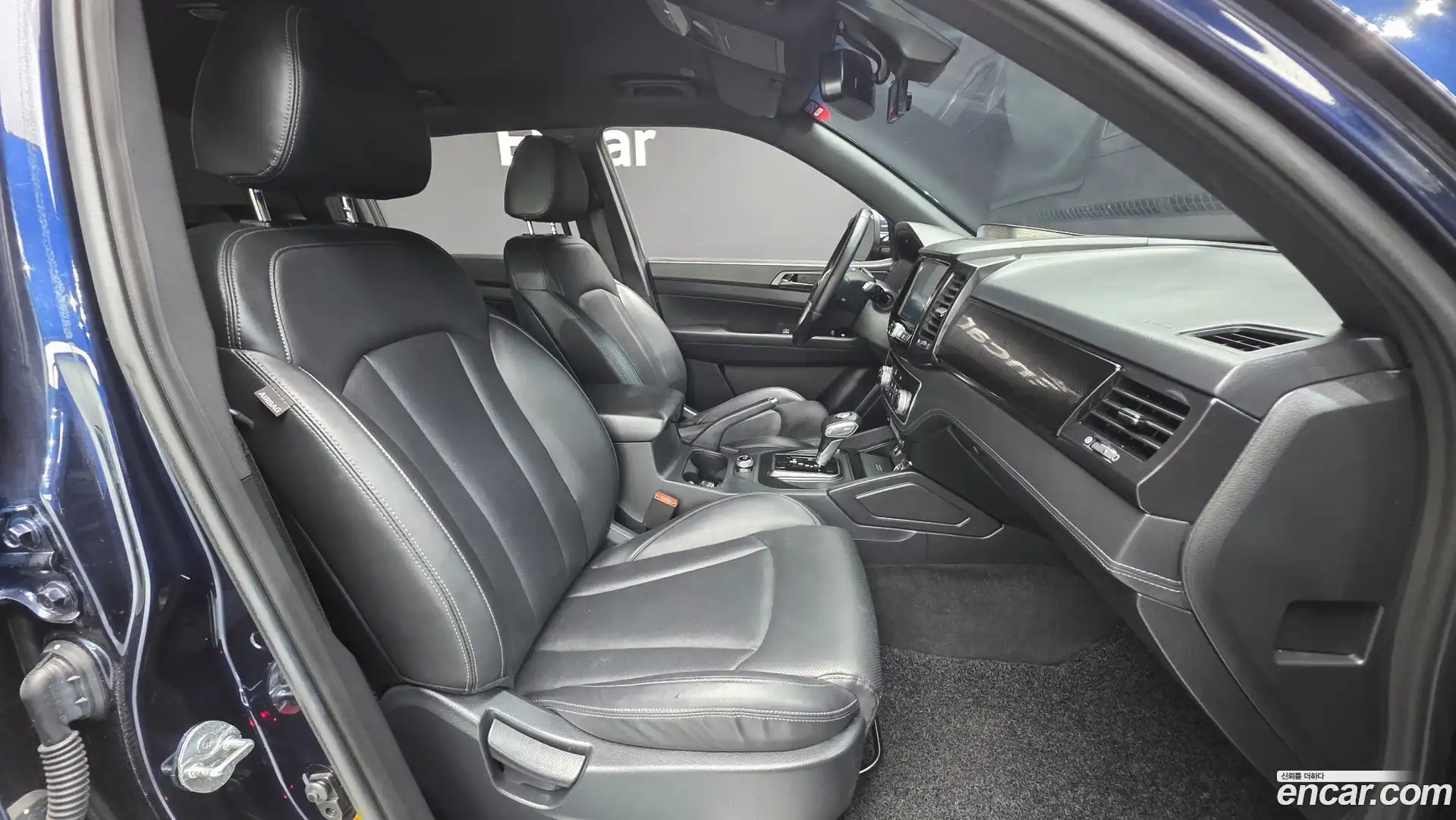Rexton KG Mobility 2020.9-INNER-010