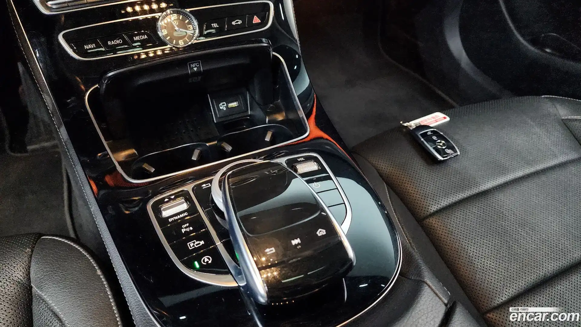 E-Class Mercedes-Benz 2019.8-INNER-009