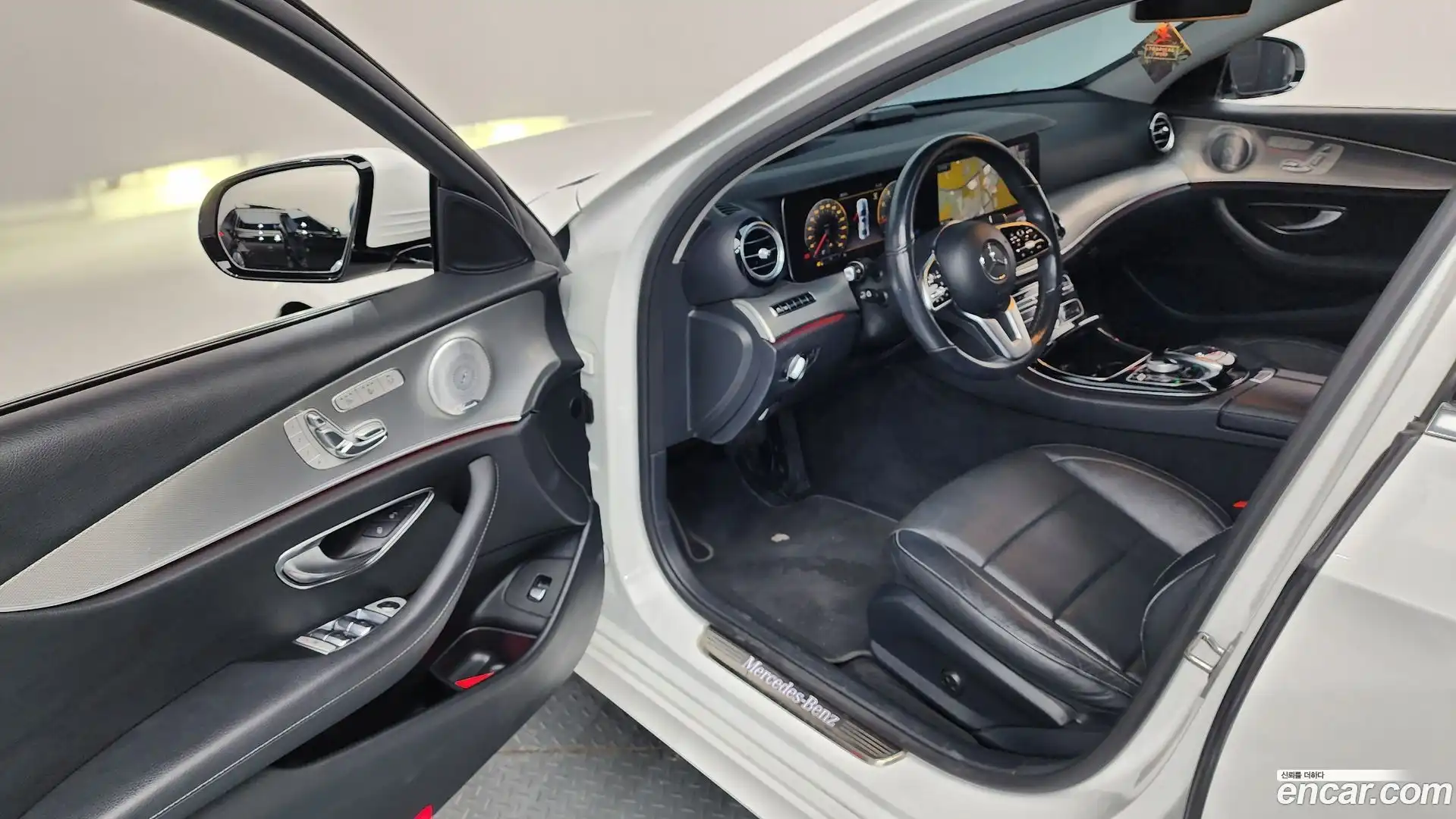E-Class Mercedes-Benz 2019.8-INNER-010