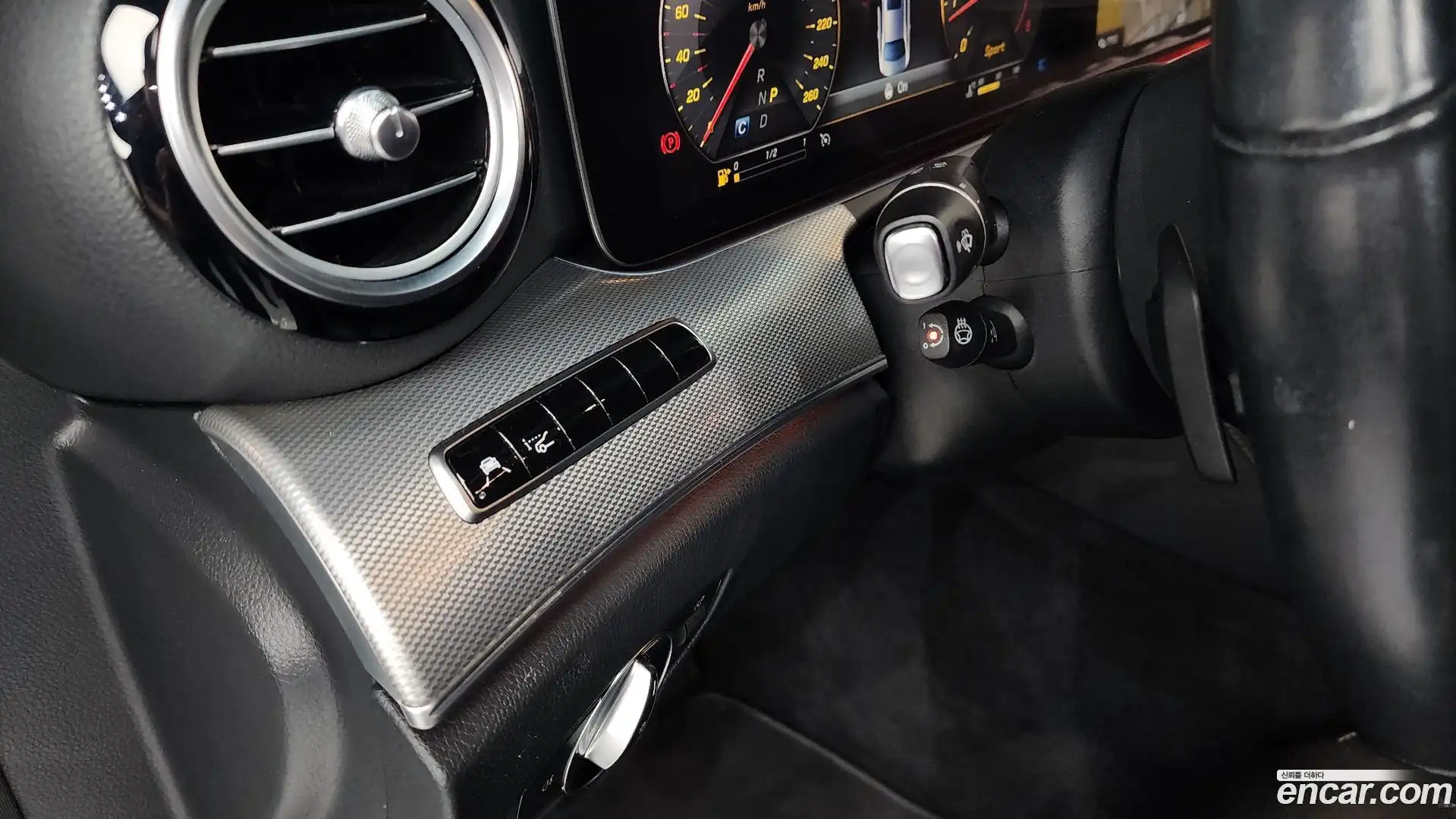 E-Class Mercedes-Benz 2019.8-OPTION-042