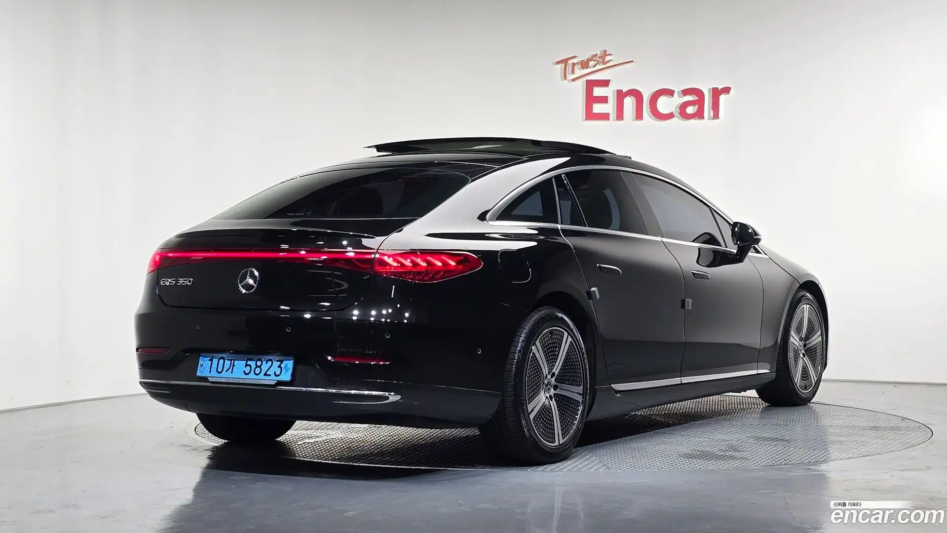 EQS Mercedes-Benz 2022.8-OUTER-002
