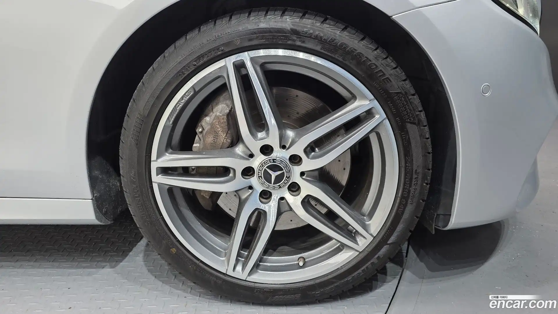 E-Class Mercedes-Benz 2017.7-OUTER-031