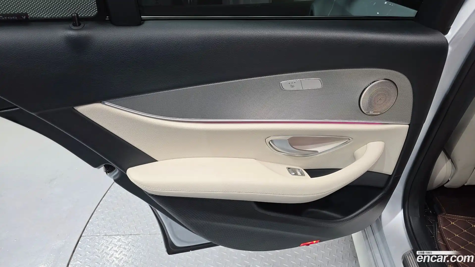 E-Class Mercedes-Benz 2017.7-INNER-035