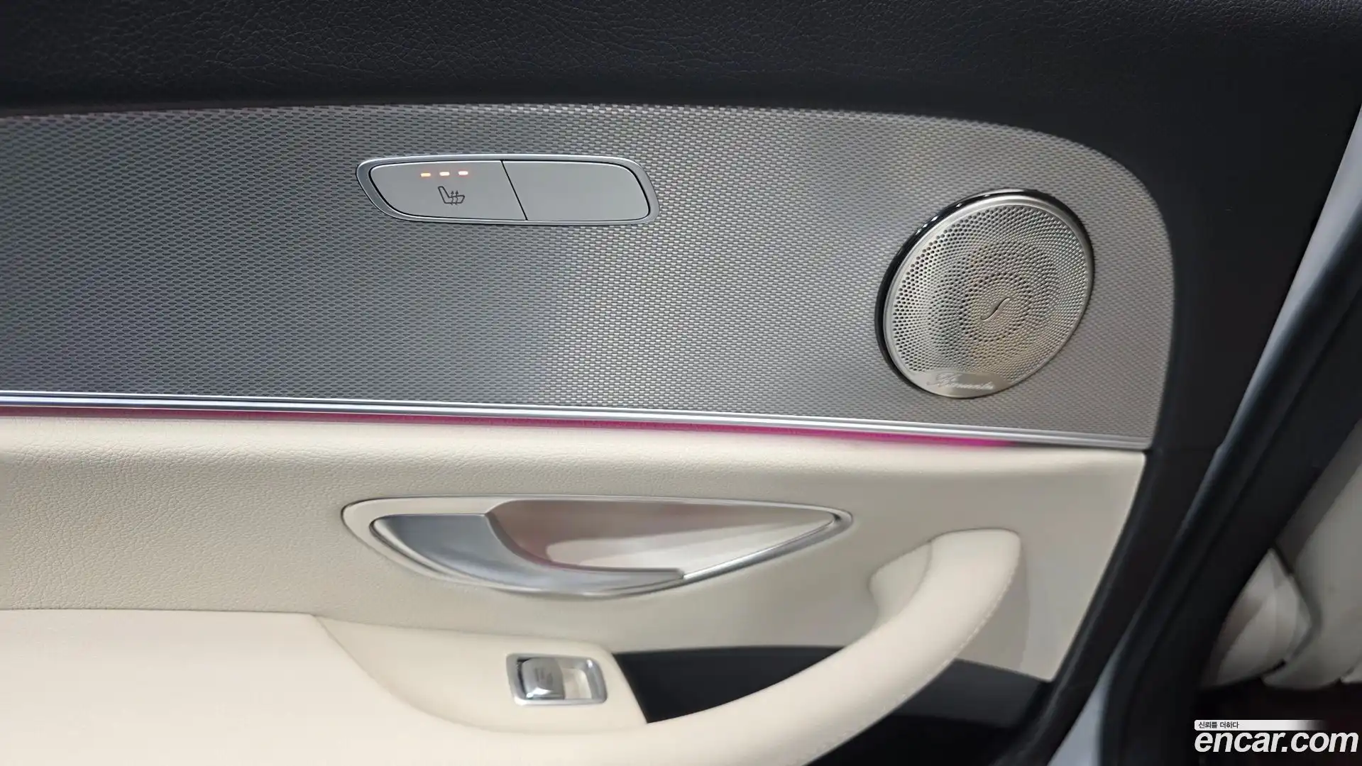 E-Class Mercedes-Benz 2017.7-OPTION-041
