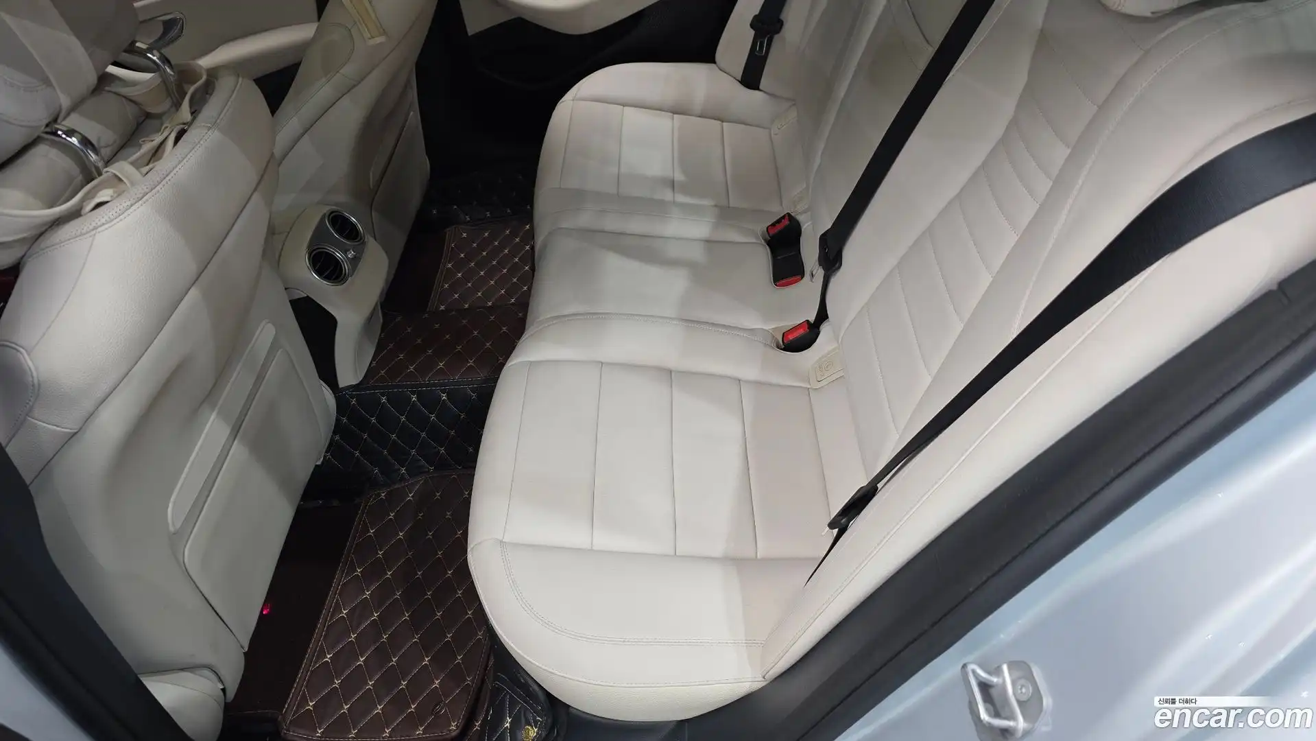 E-Class Mercedes-Benz 2017.7-OPTION-042