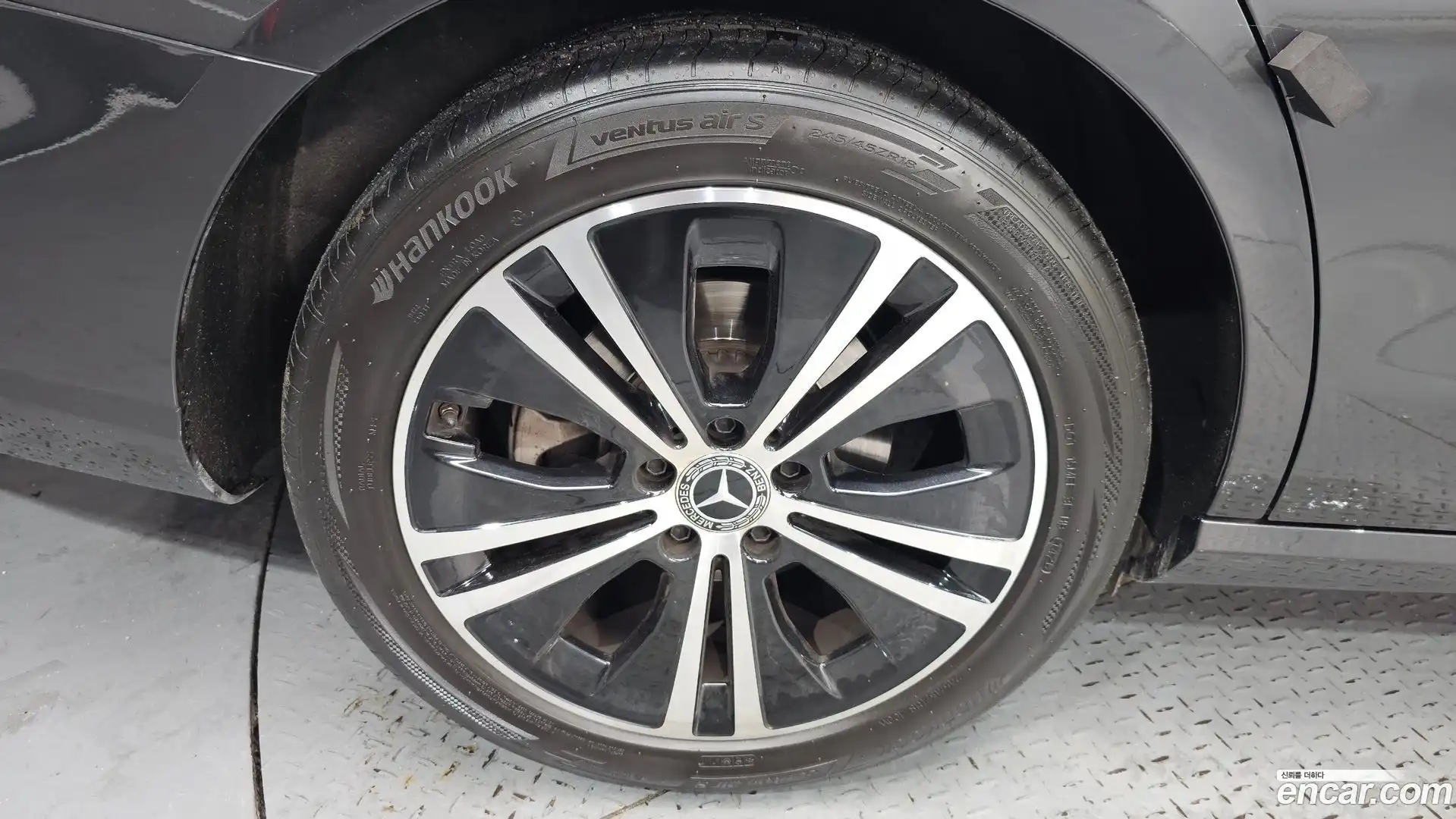 E-Class Mercedes-Benz 2022.6-OUTER-005