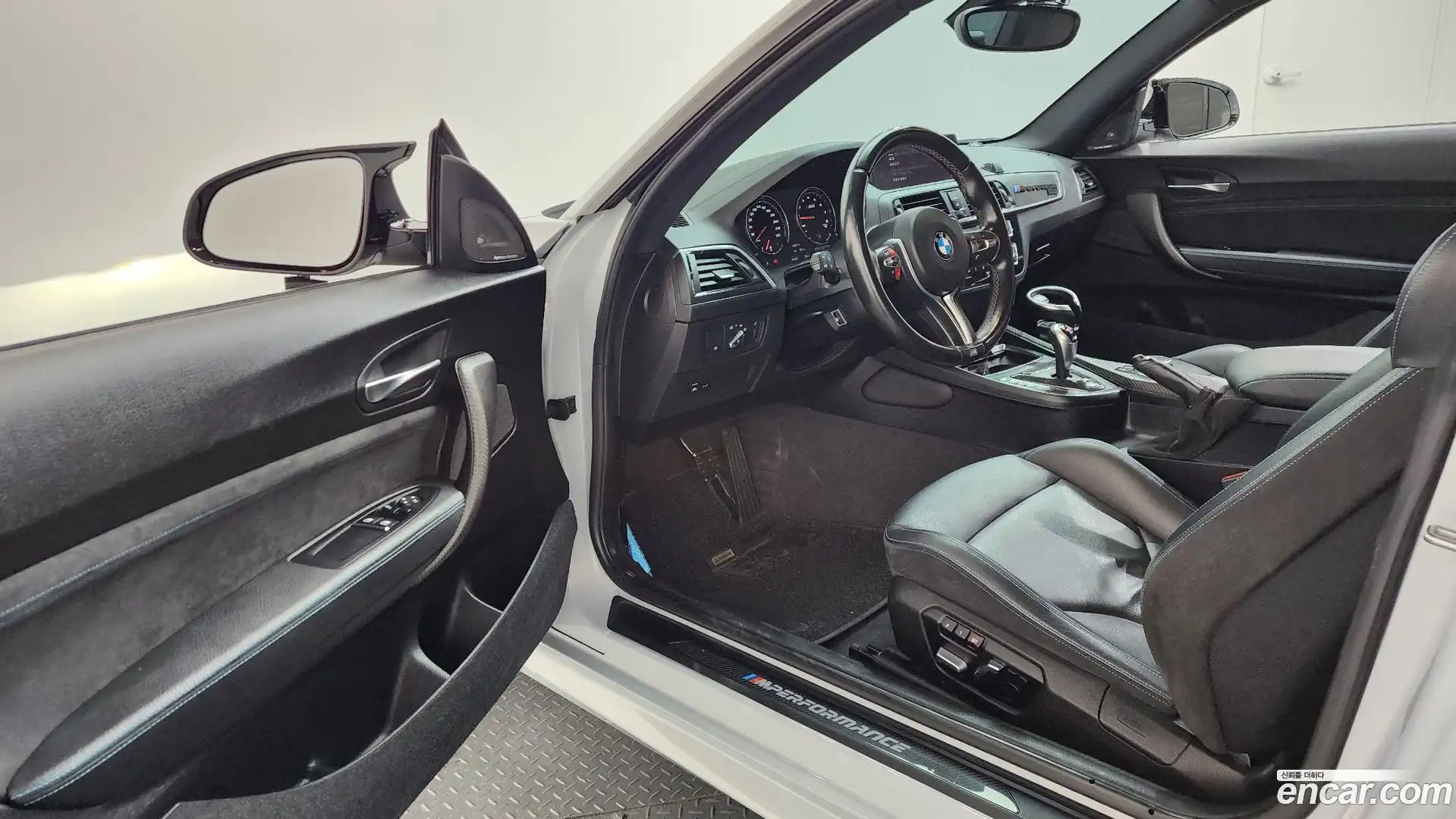 M2 BMW 2019.9-INNER-010