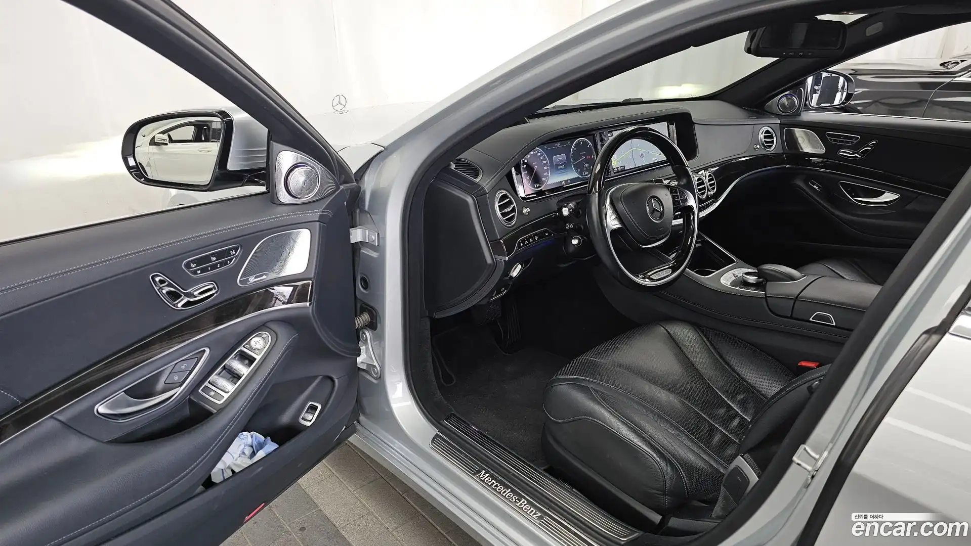 S-Class Mercedes-Benz 2015.11-INNER-010