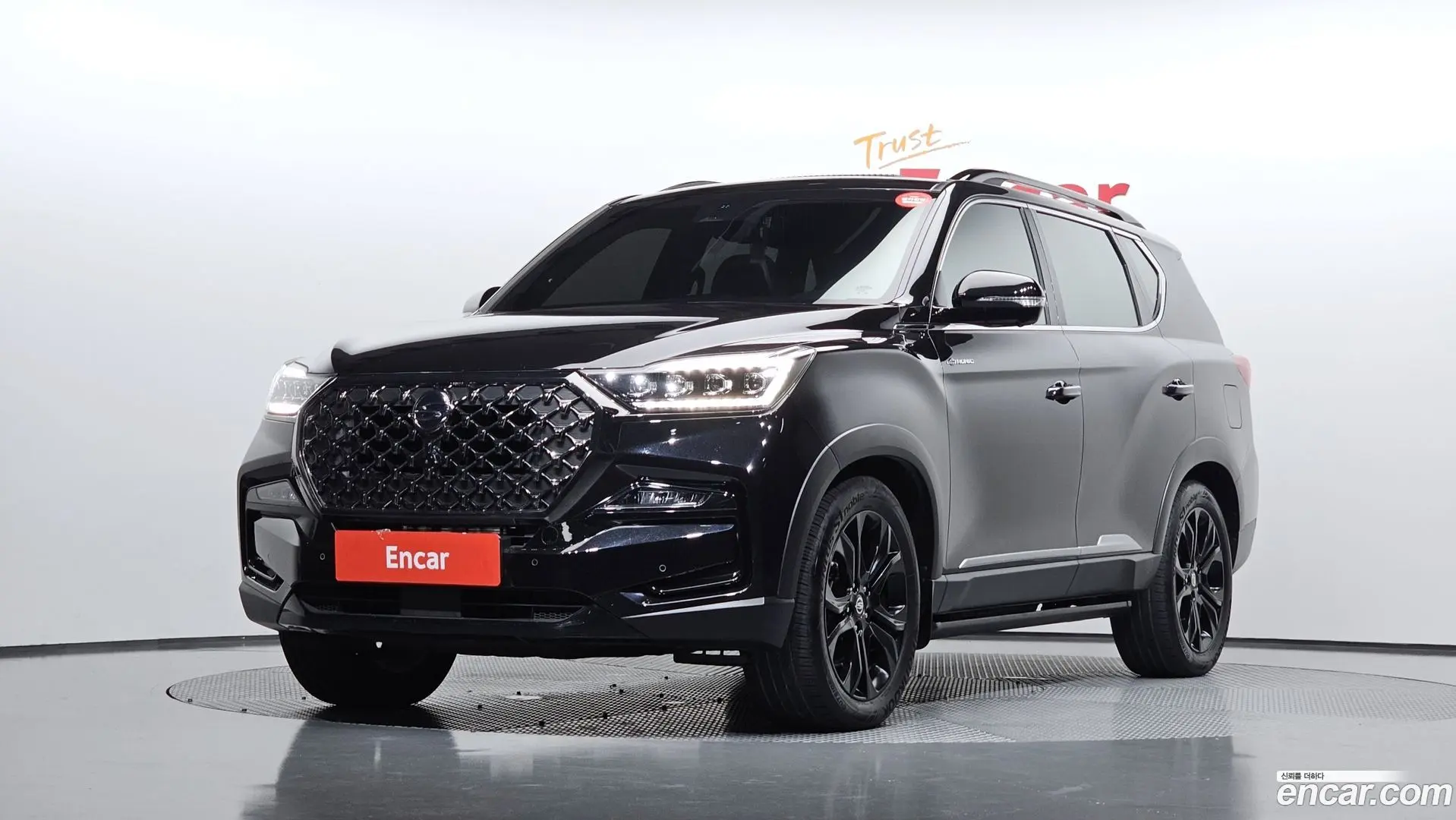 Main__Slider__Photo:Rexton KG Mobility 2021.9-0