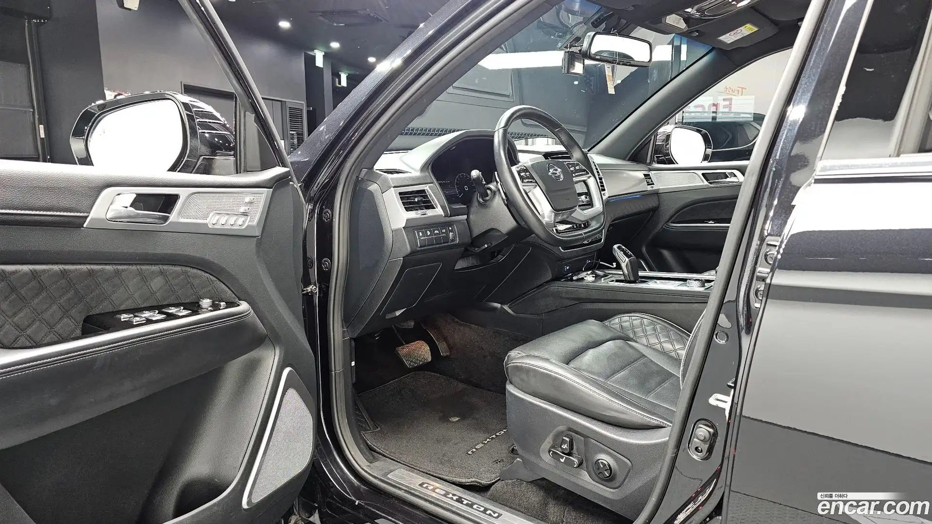 Rexton KG Mobility 2021.9-INNER-010
