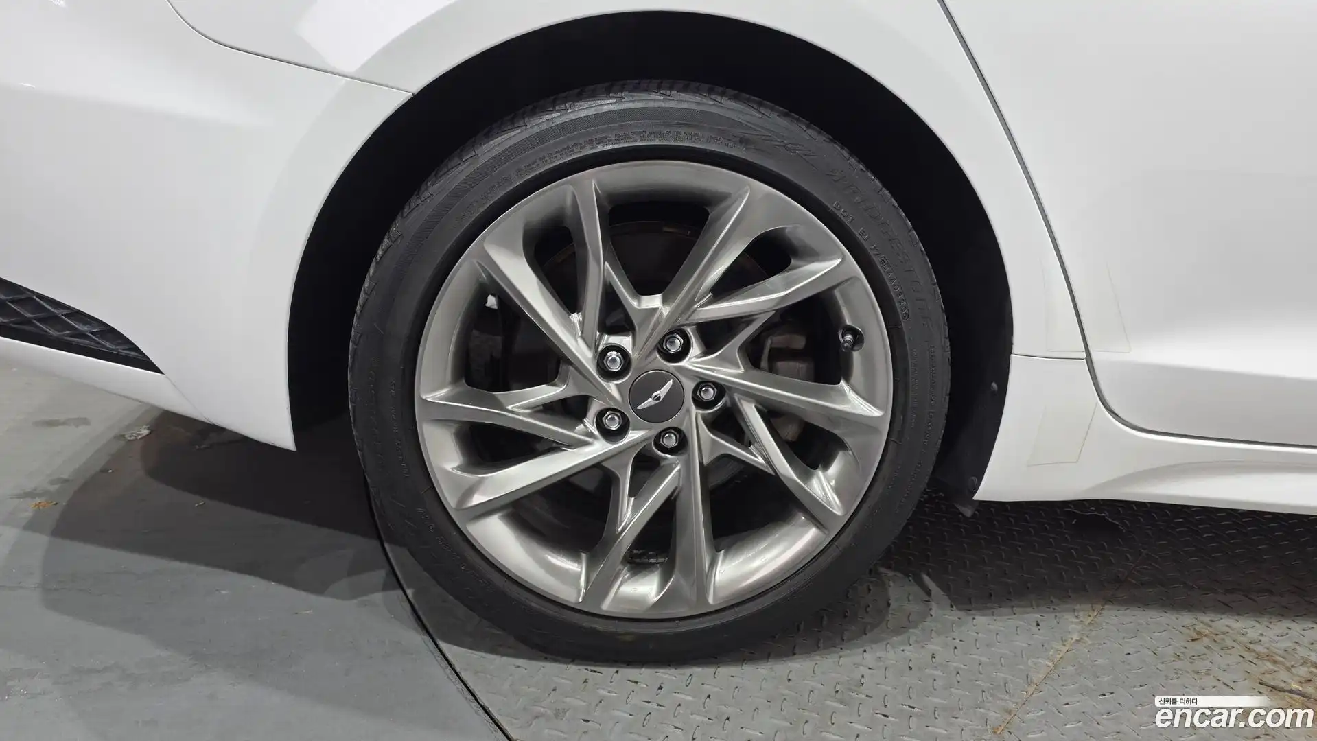 G70 Genesis 2021.11-OUTER-005