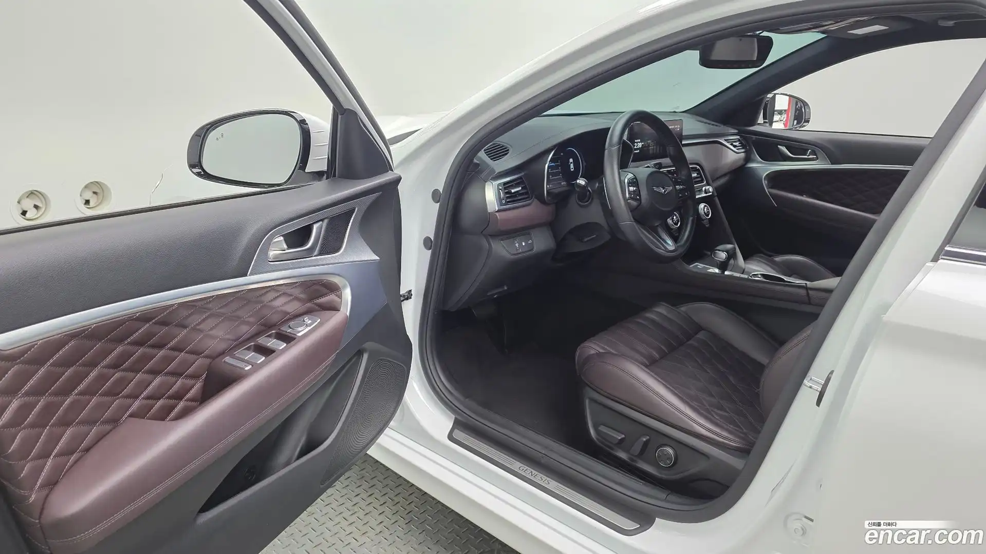 G70 Genesis 2021.11-INNER-010