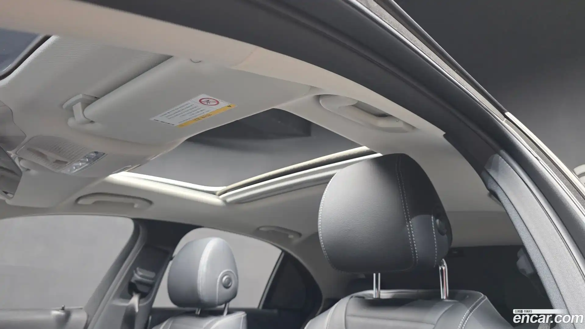 E-Class Mercedes-Benz 2018.7-OPTION-020