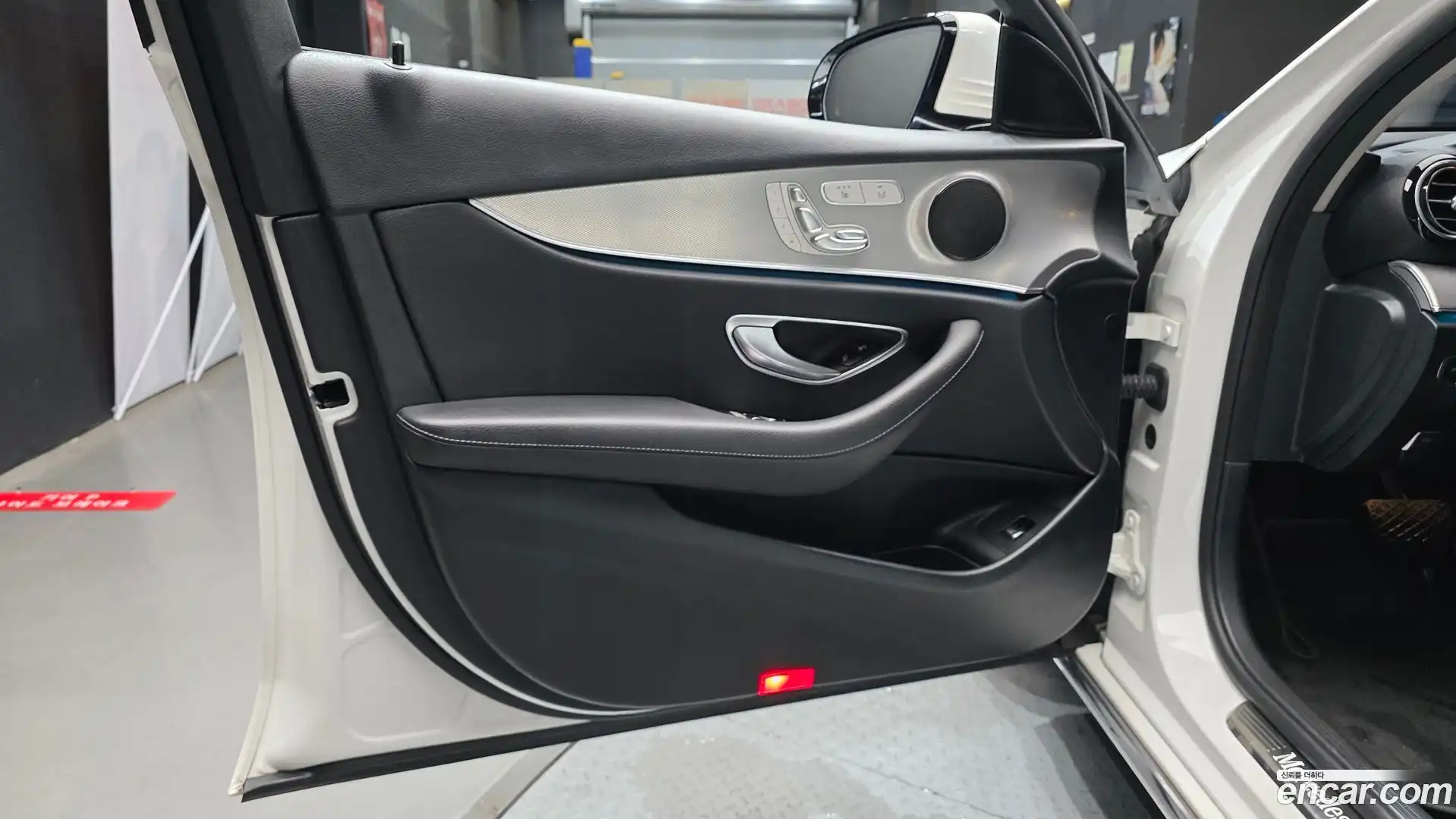E-Class Mercedes-Benz 2018.7-INNER-034