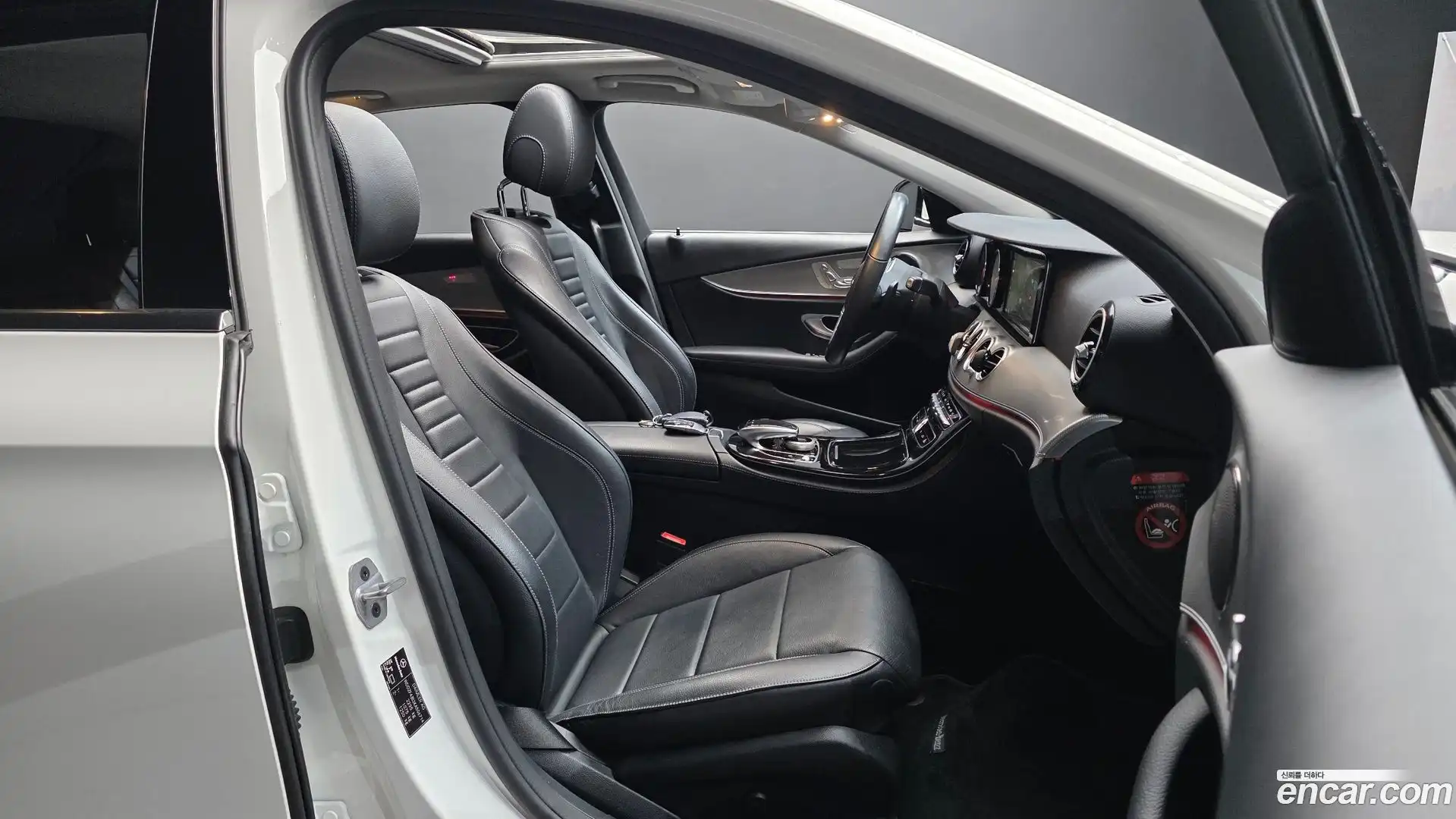 E-Class Mercedes-Benz 2018.7-INNER-036