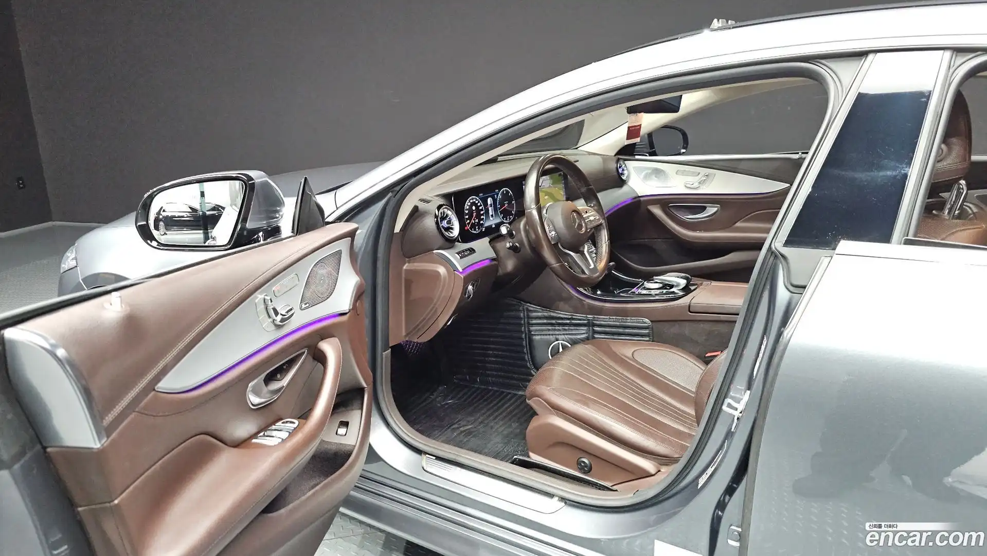 CLS-Class Mercedes-Benz 2019.0-INNER-010