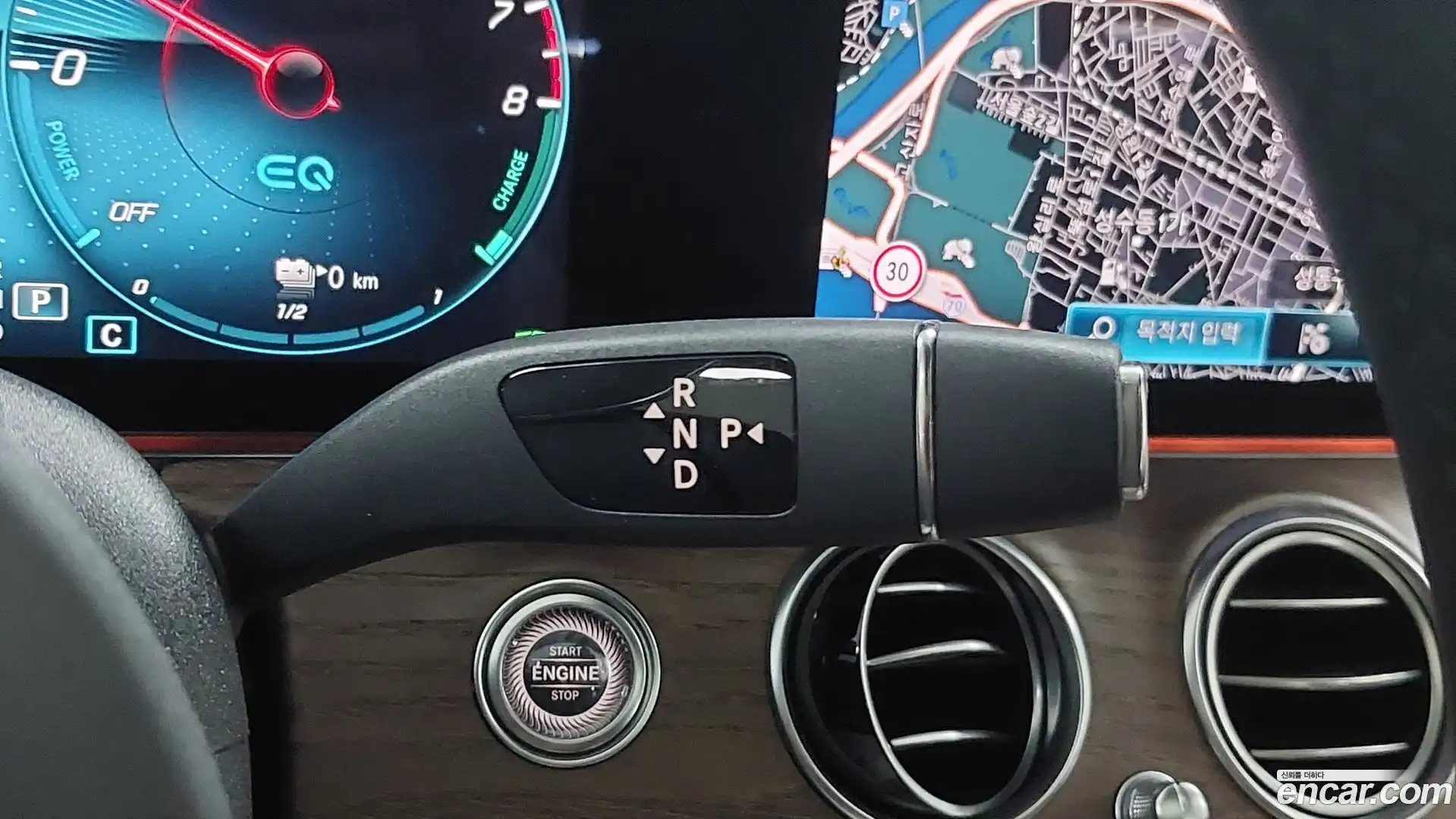 E-Class Mercedes-Benz 2022.6-OPTION-022