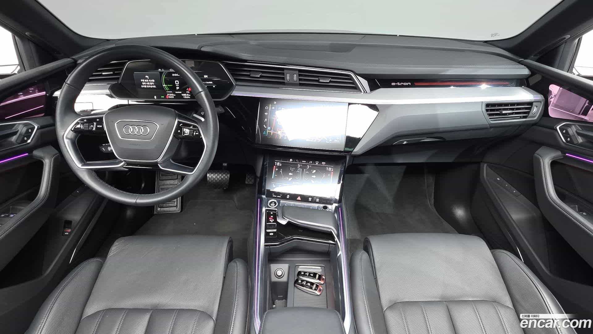 e-tron Audi 2023.11-INNER-007