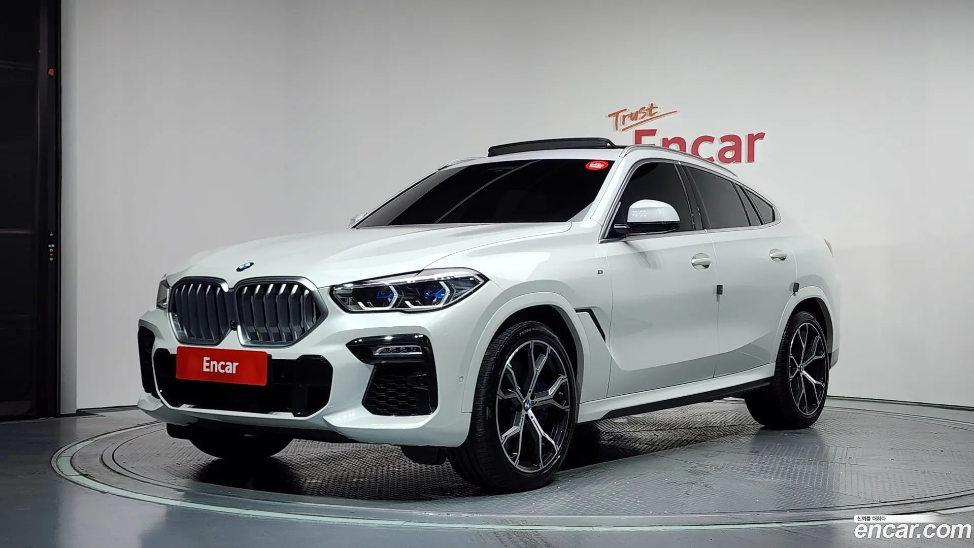 Main__Slider__Photo:X6 BMW 2020.7-0