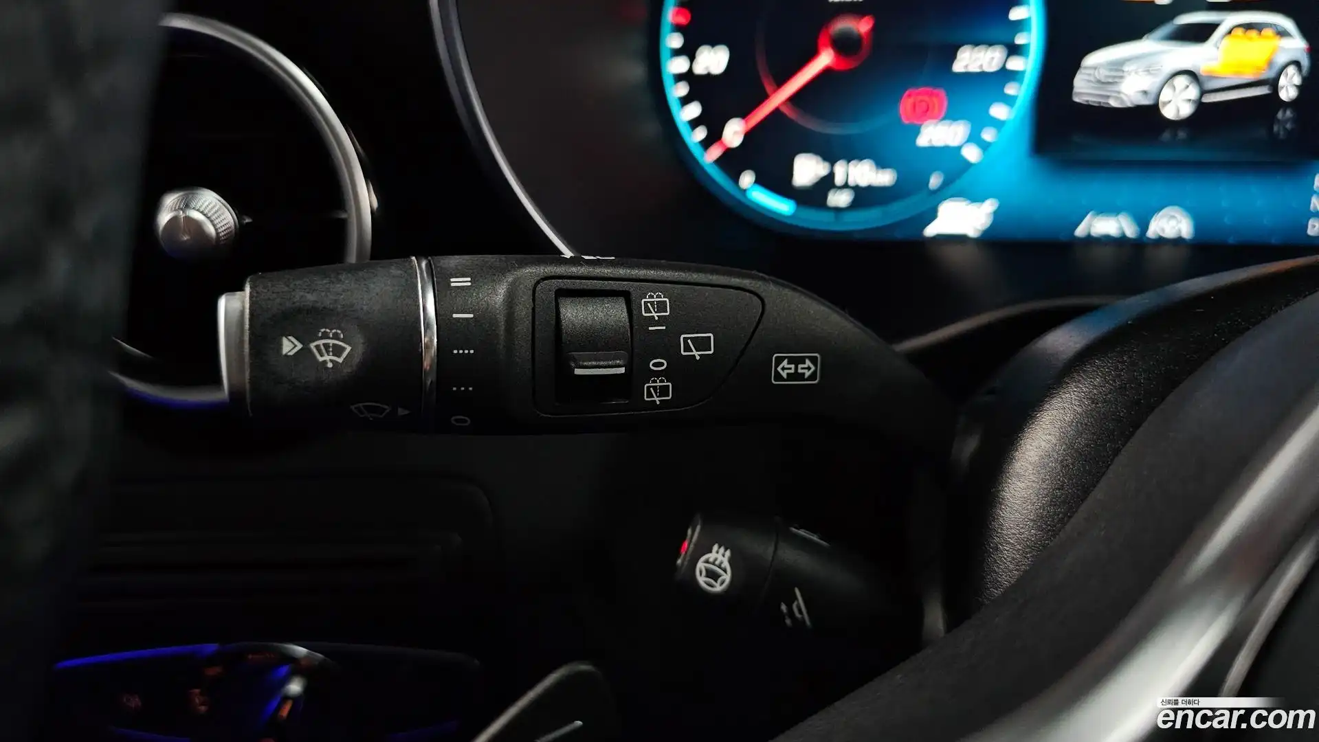 GLC-Class Mercedes-Benz 2021.5-OPTION-041