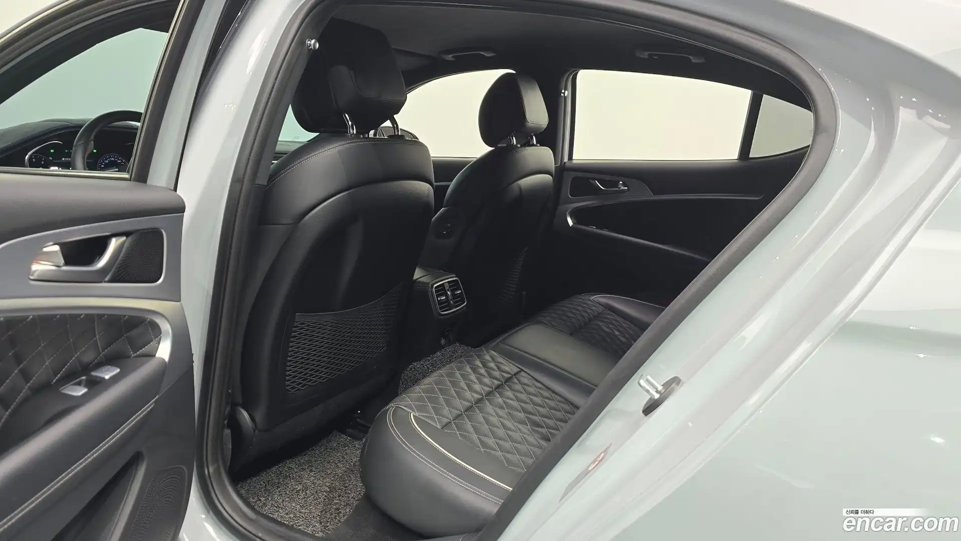 G70 Genesis 2019.2-OPTION-015