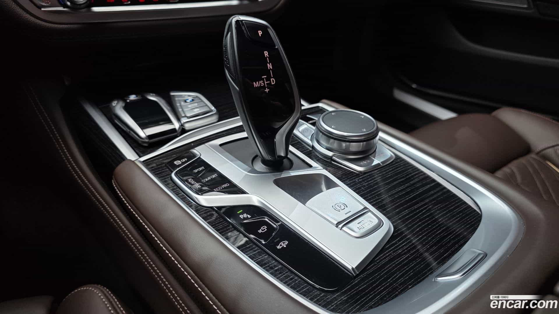 7-Series BMW 2020.10-INNER-009