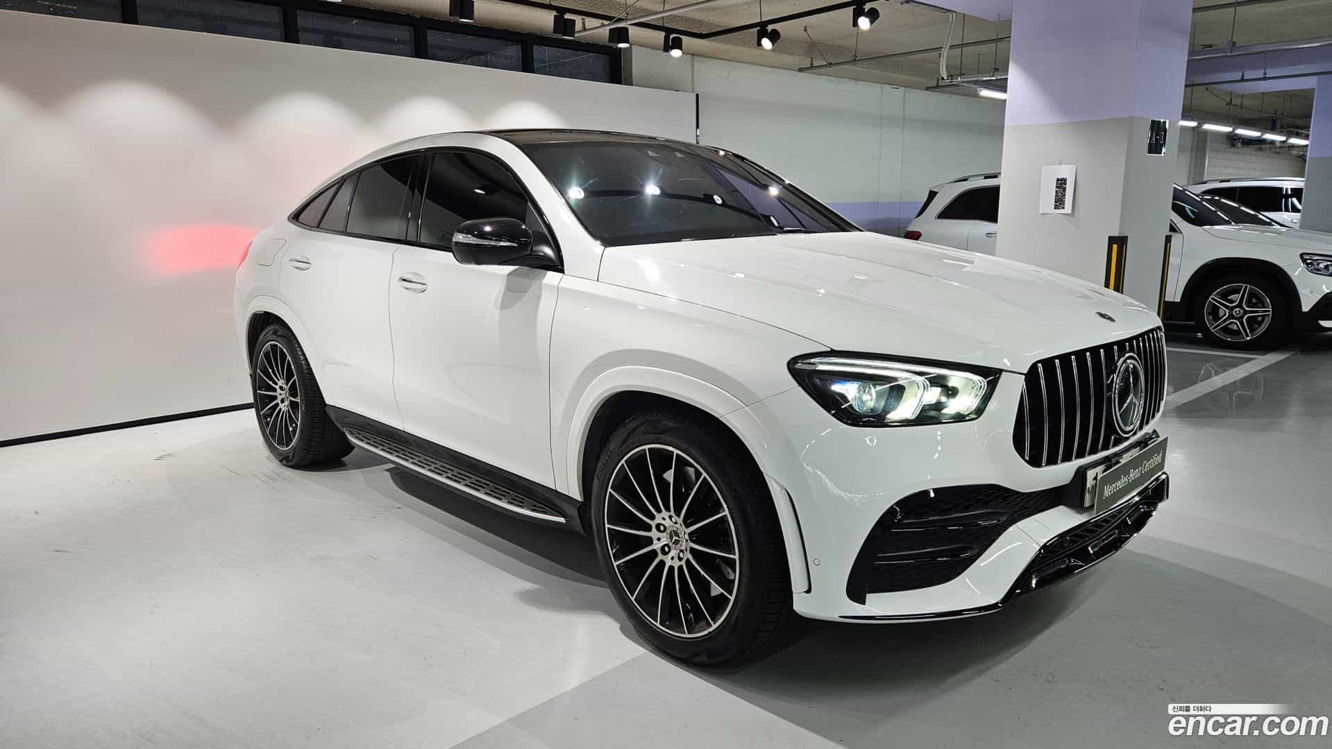 GLE-Class Mercedes-Benz 2022.10-OUTER-002