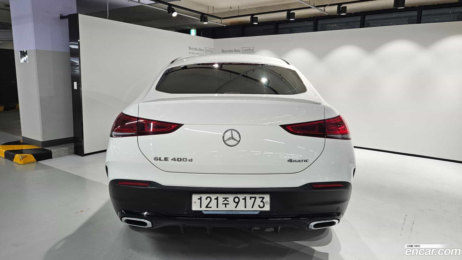 GLE-Class Mercedes-Benz 2022.10-INNER-007