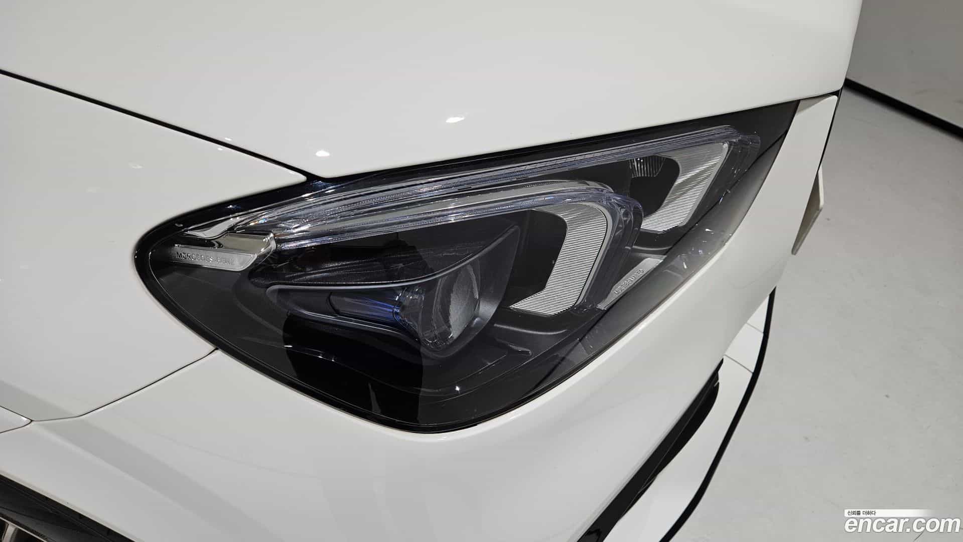 GLE-Class Mercedes-Benz 2022.10-OPTION-016