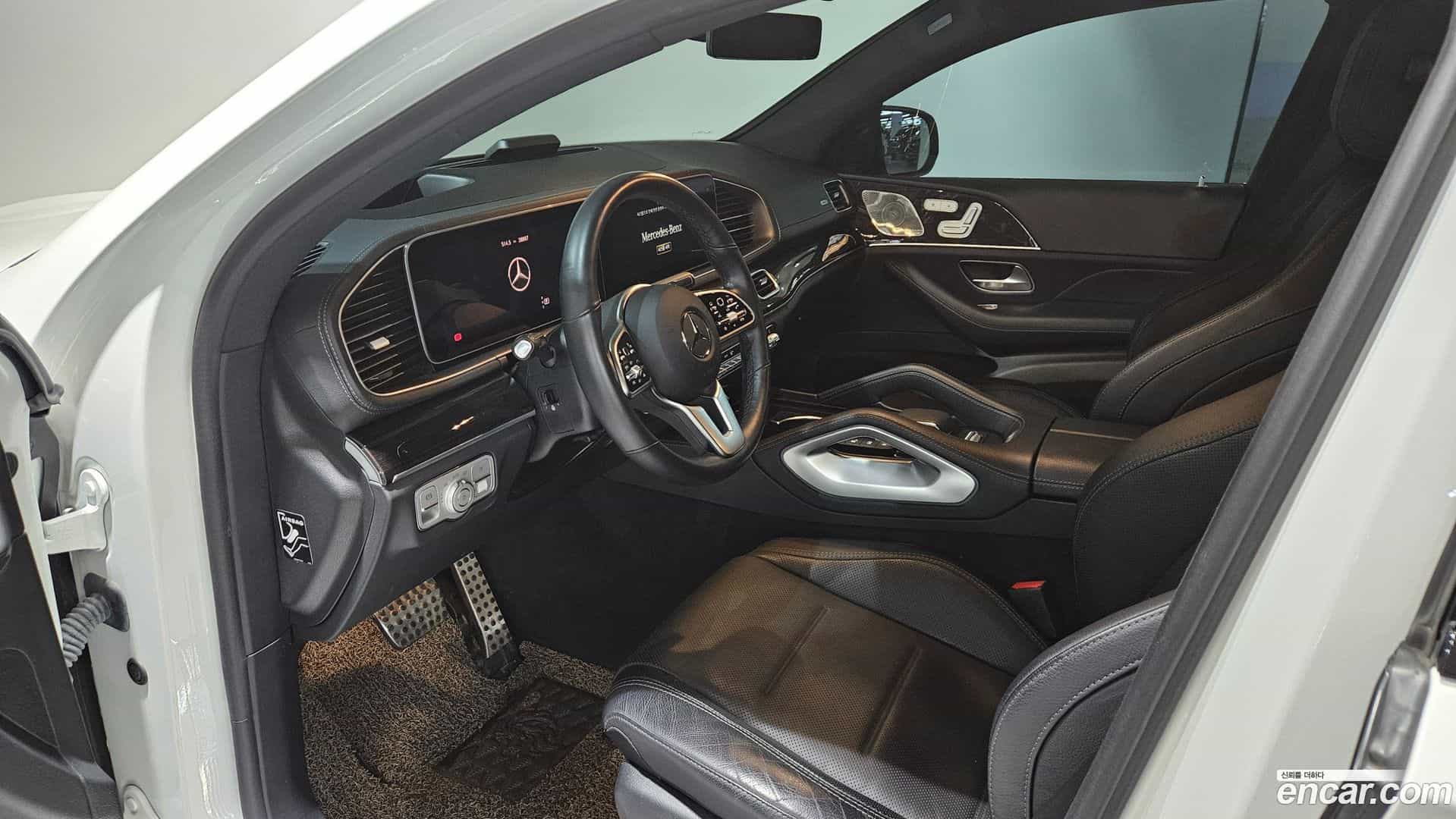 GLE-Class Mercedes-Benz 2022.10-OPTION-023