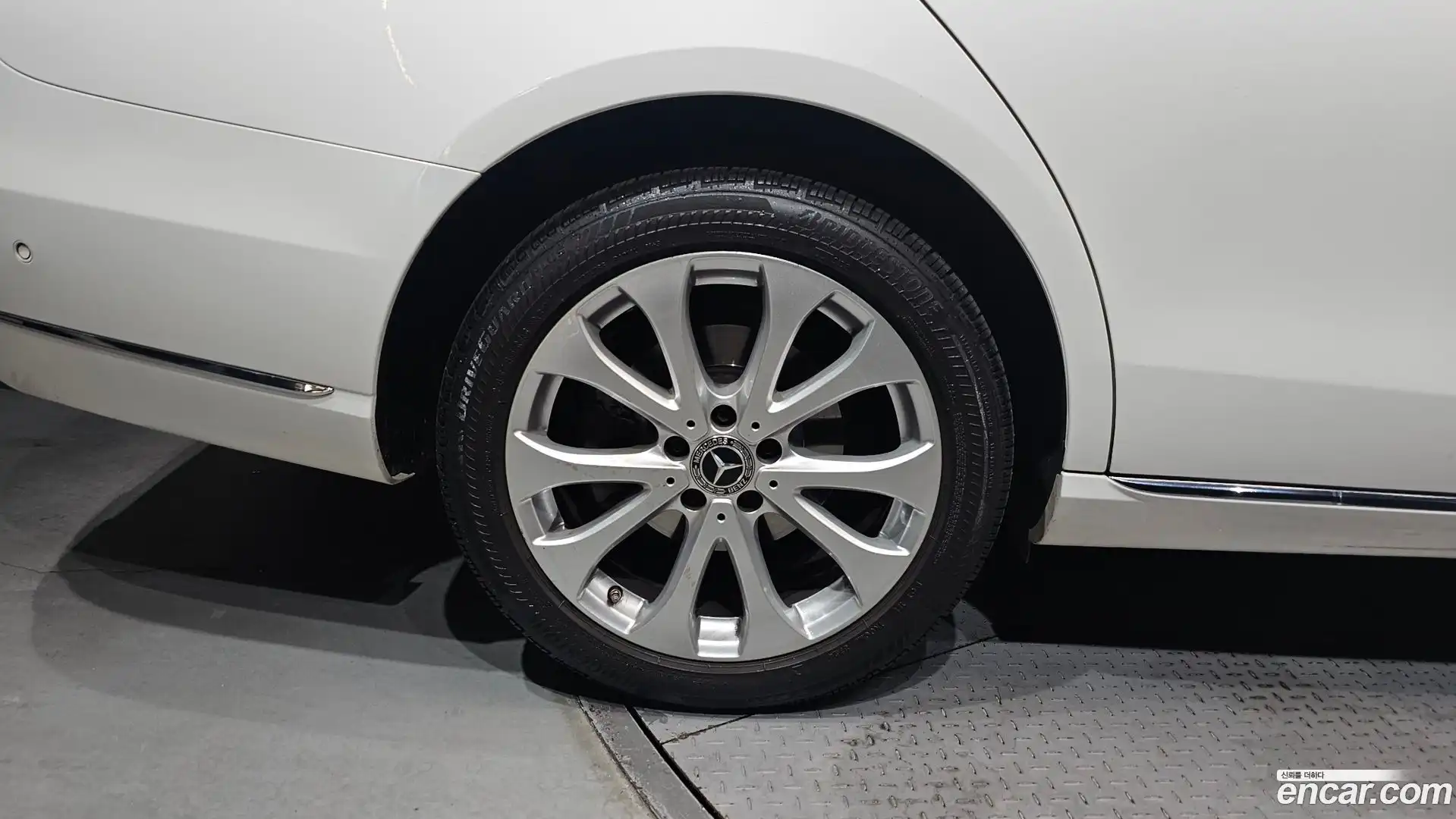 E-Class Mercedes-Benz 2019.5-OUTER-005