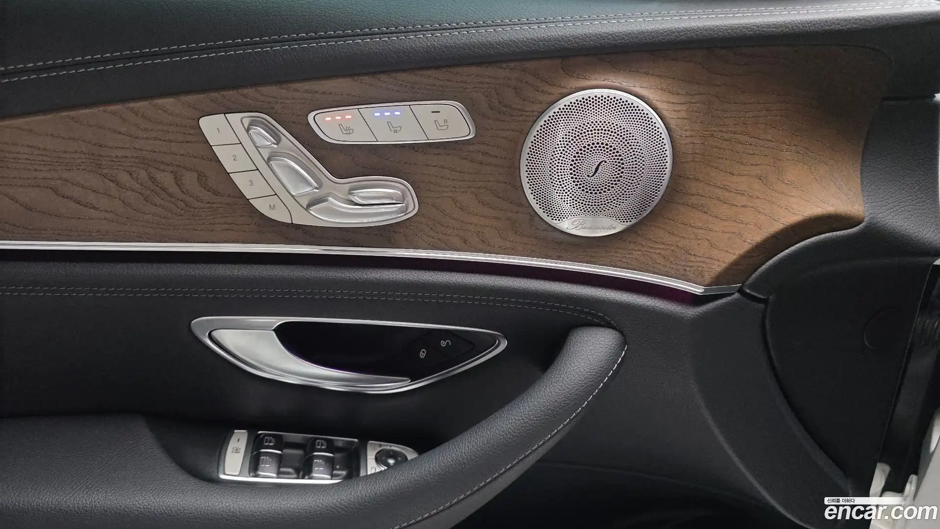 E-Class Mercedes-Benz 2019.5-OPTION-022