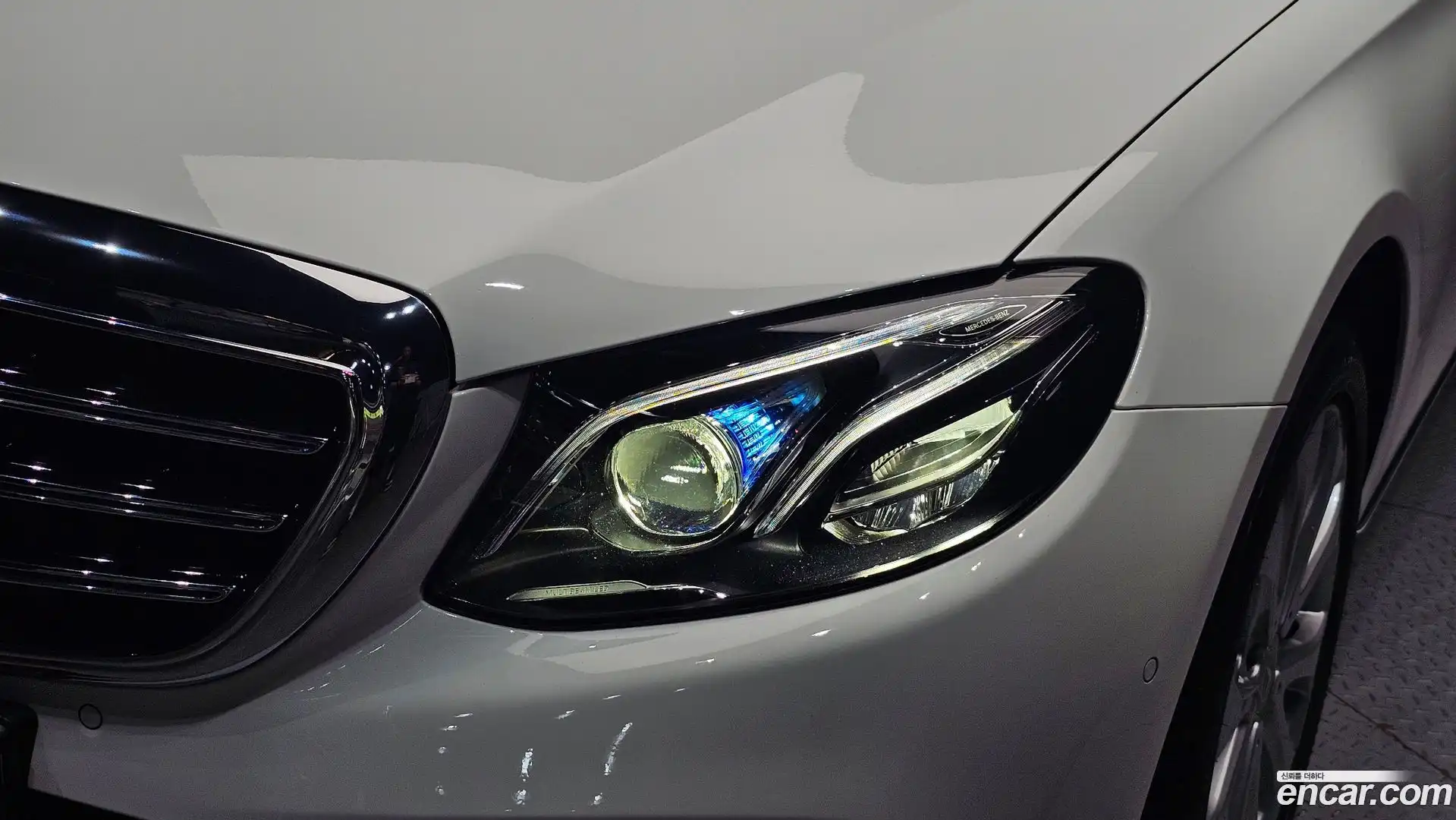 E-Class Mercedes-Benz 2019.5-OUTER-032