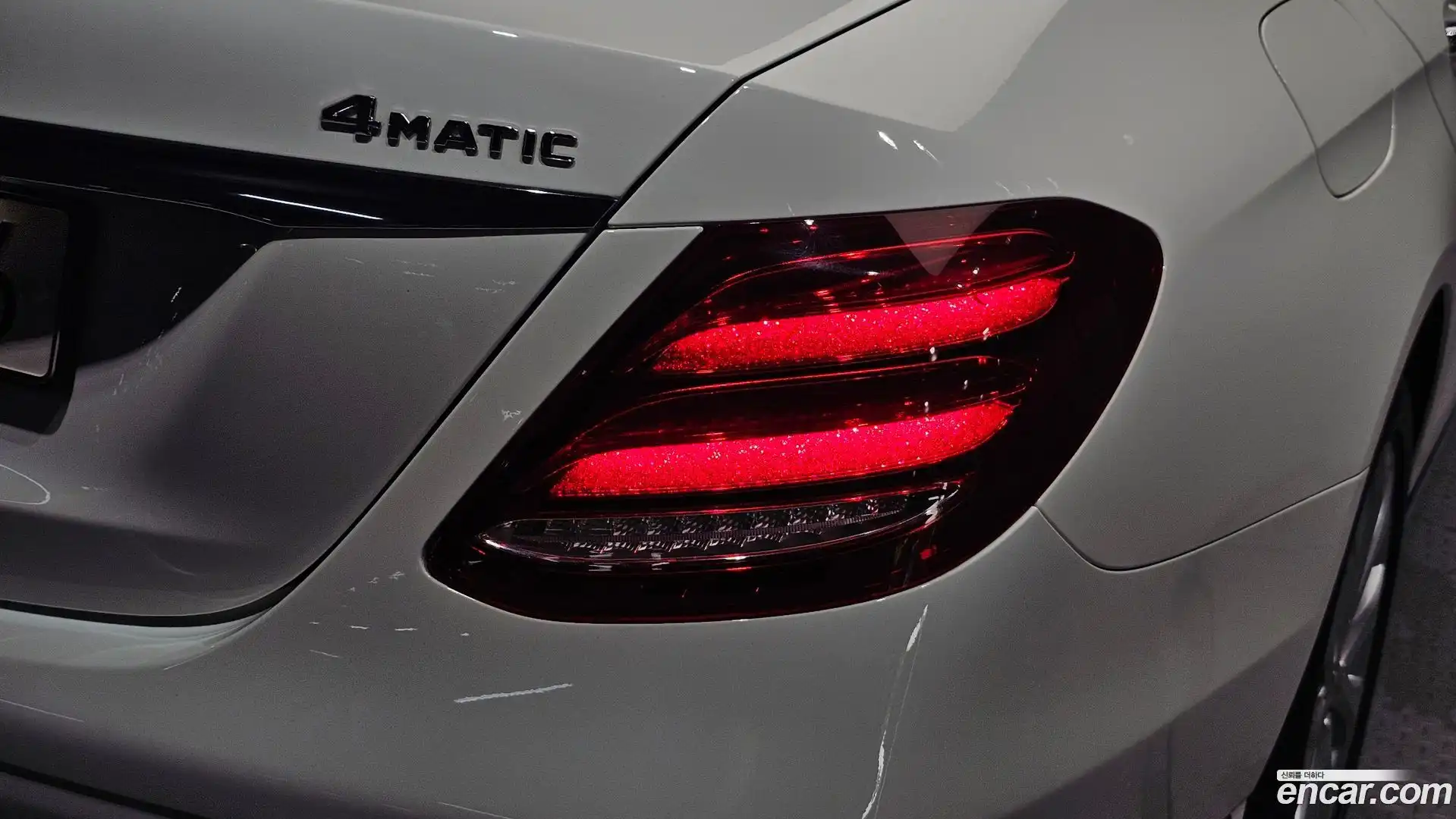E-Class Mercedes-Benz 2019.5-OUTER-033