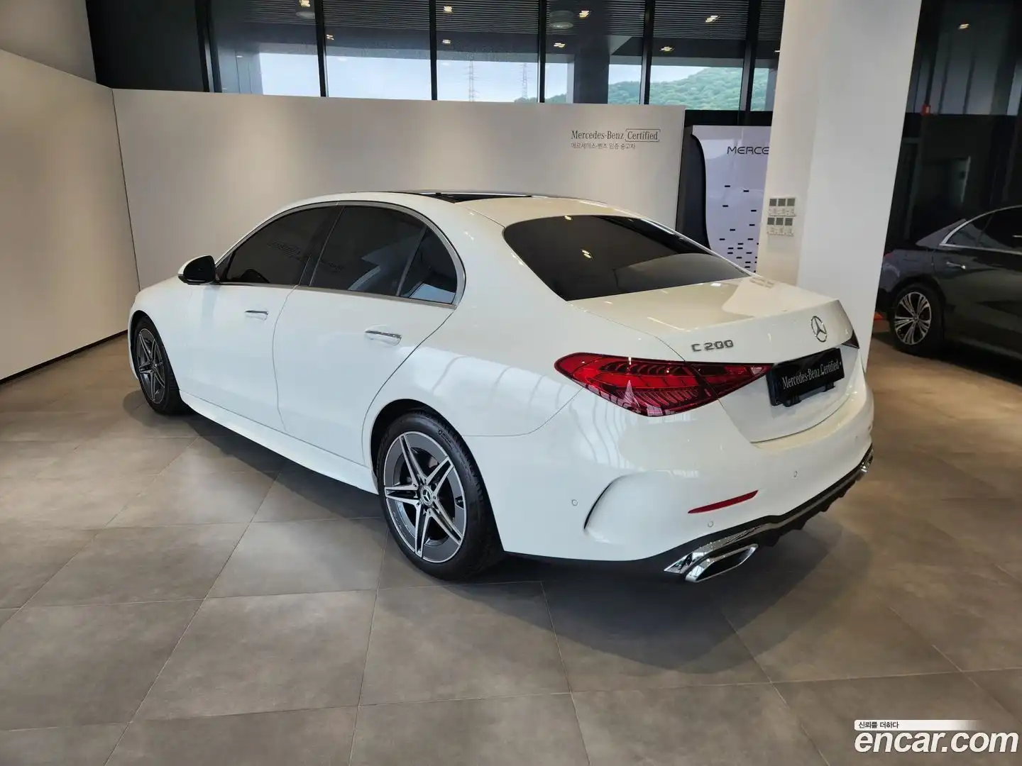 C-Class Mercedes-Benz 2025.4-OUTER-003