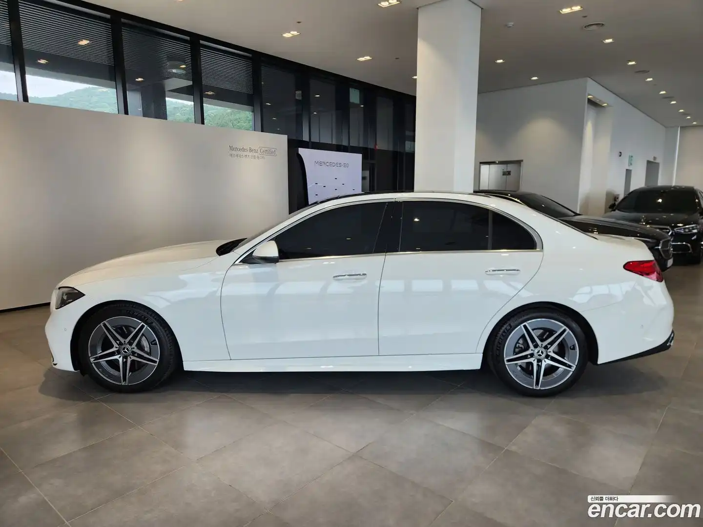 C-Class Mercedes-Benz 2025.4-INNER-008