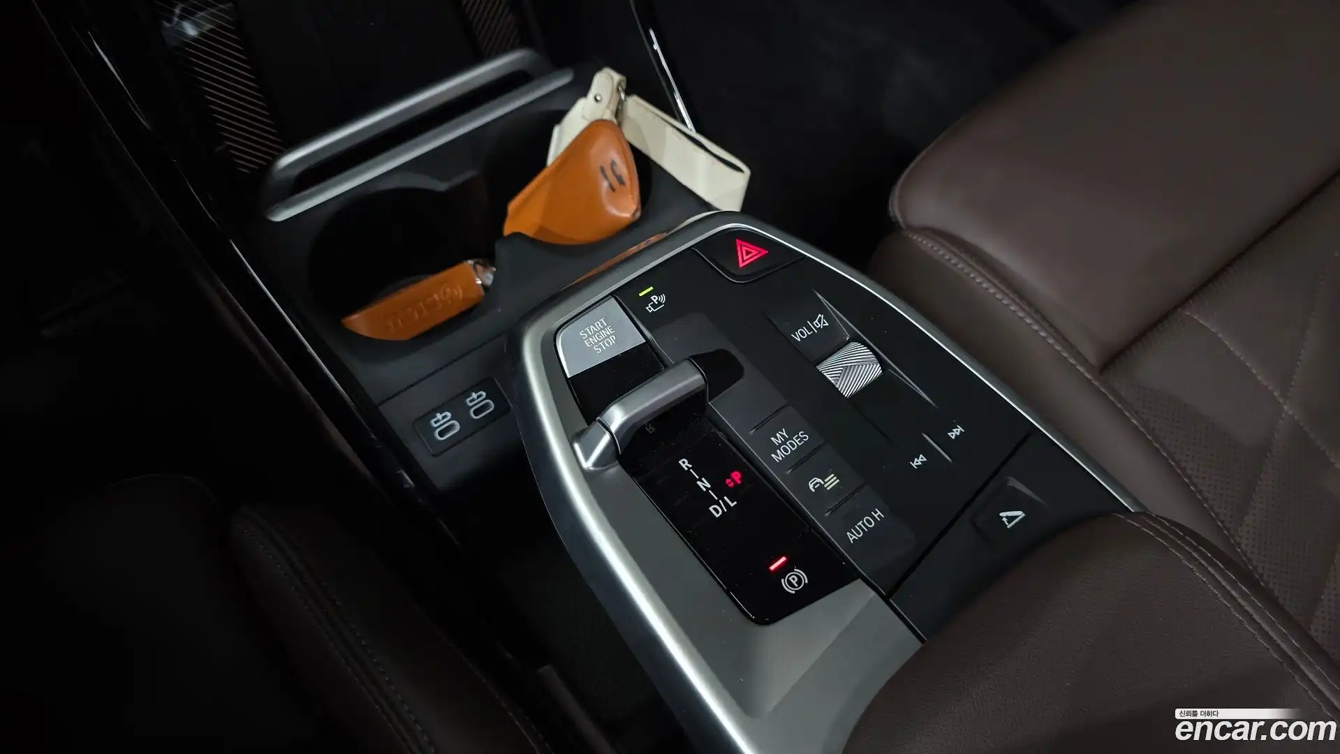 2-Series BMW 2025.2-INNER-009