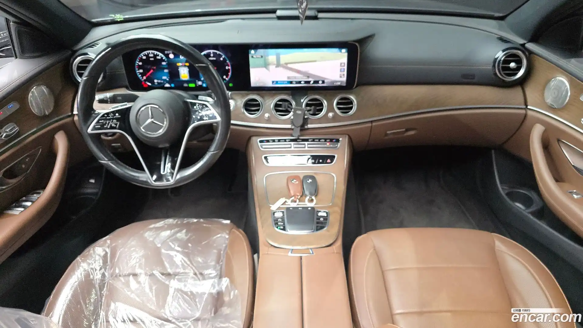 E-Class Mercedes-Benz 2022.6-INNER-007
