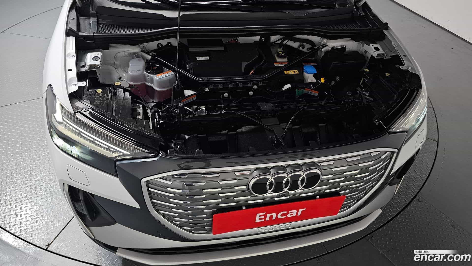 Q4 e-tron Audi 2022.9-OUTER-006