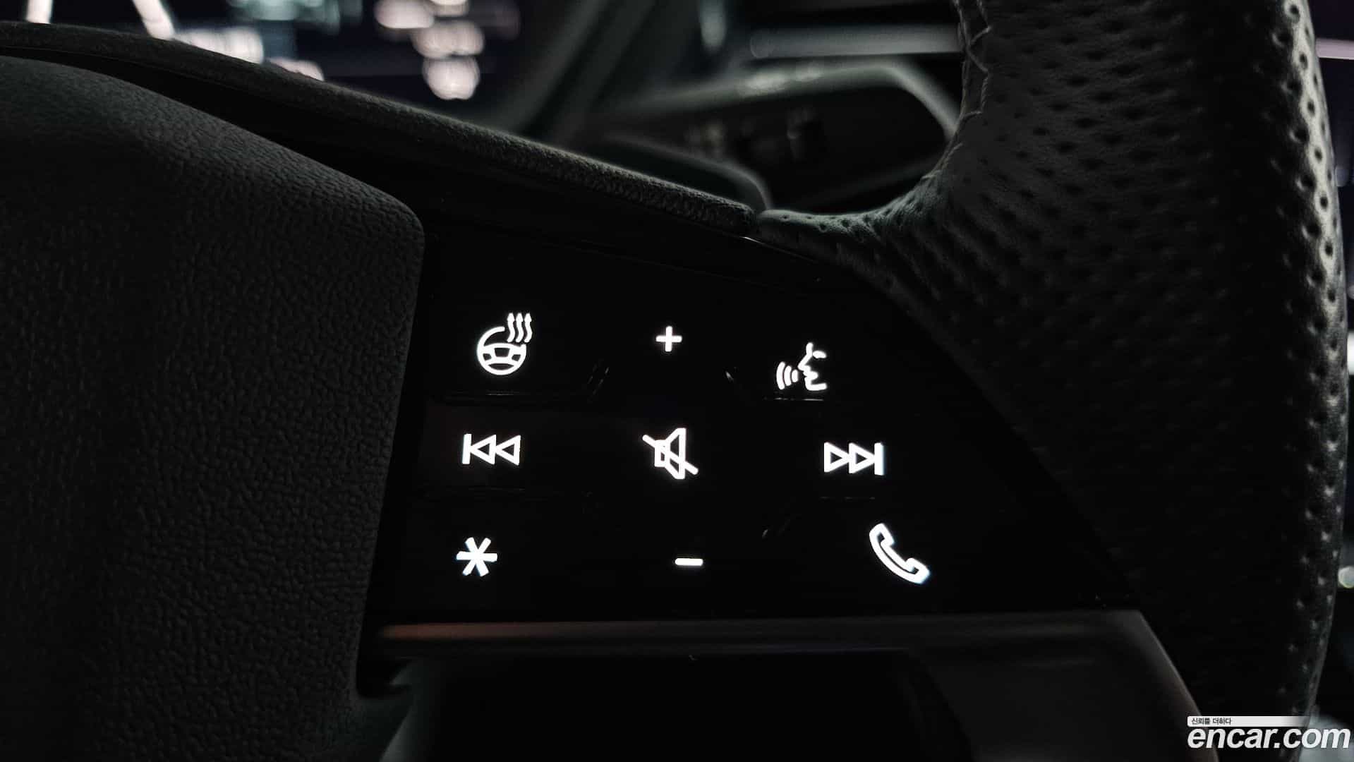 Q4 e-tron Audi 2022.9-OPTION-042