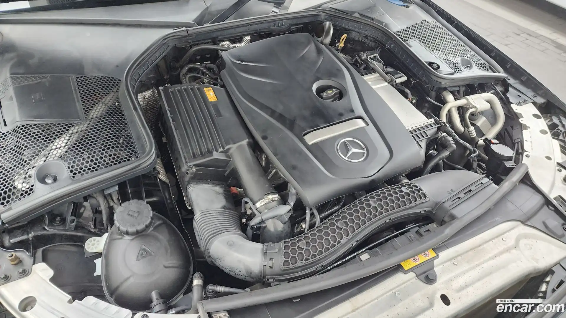 C-Class Mercedes-Benz 2017.2-OUTER-006
