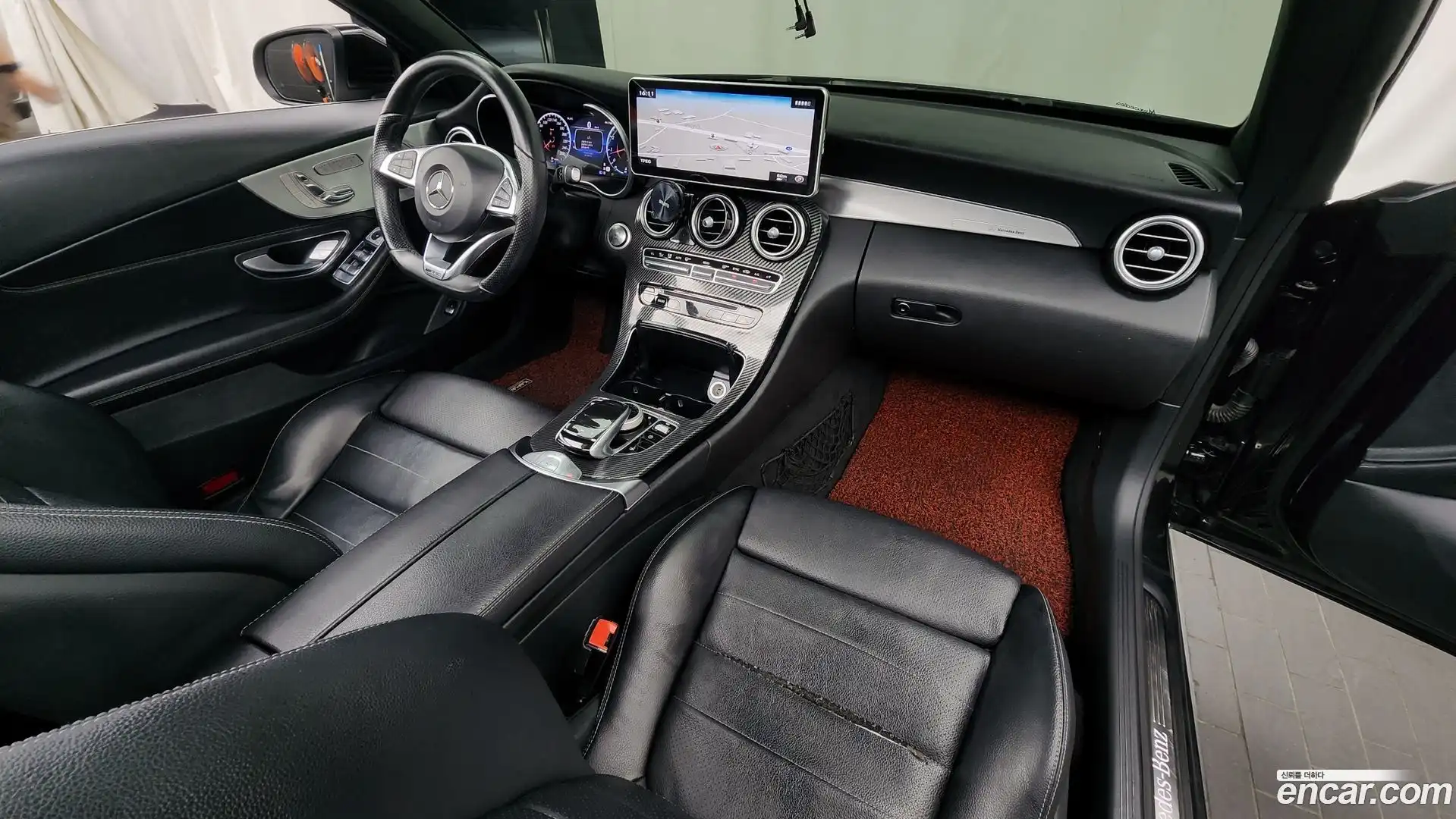 C-Class Mercedes-Benz 2017.2-INNER-007