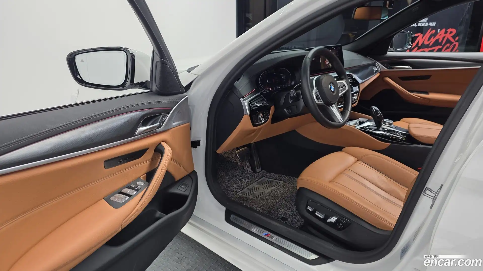 5-Series BMW 2022.5-INNER-010