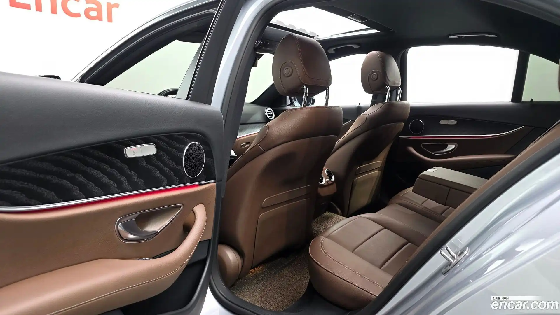 E-Class Mercedes-Benz 2022.6-OPTION-015