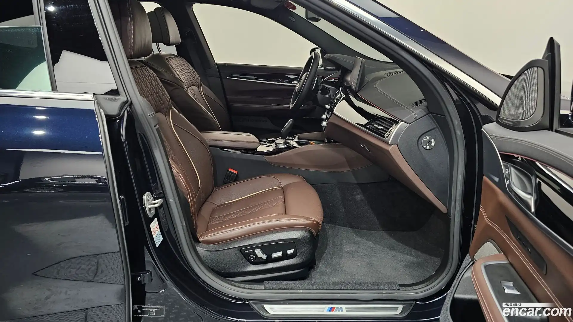 Gran Turismo BMW 2021.8-INNER-036