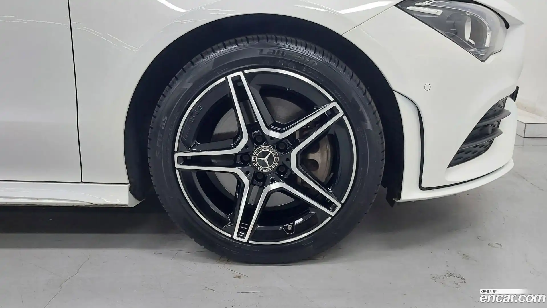 CLA-Class Mercedes-Benz 2023.5-OUTER-005